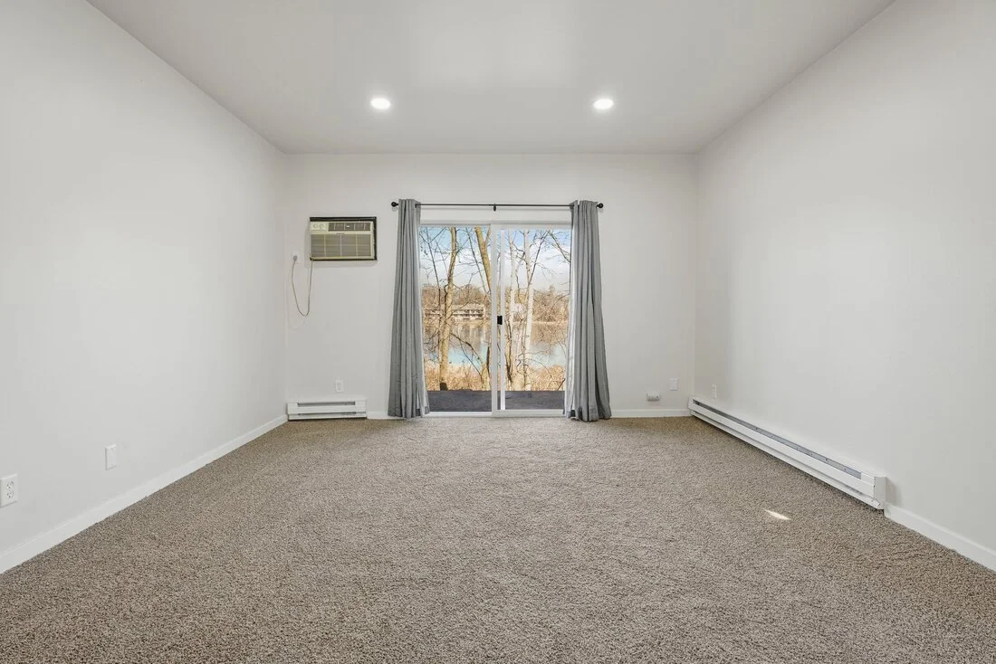 4-web-or-mls-1316-n-gammon-rd_orig - Copy.jpg