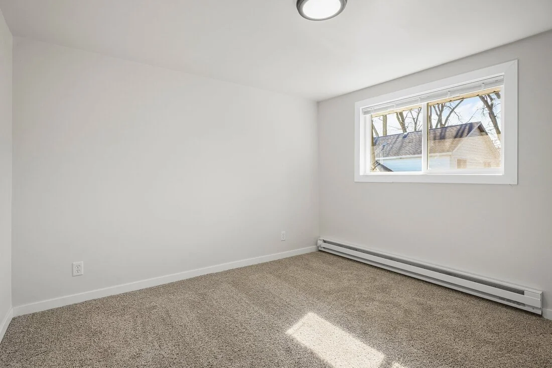 17-web-or-mls-1316-n-gammon-rd_orig.jpg
