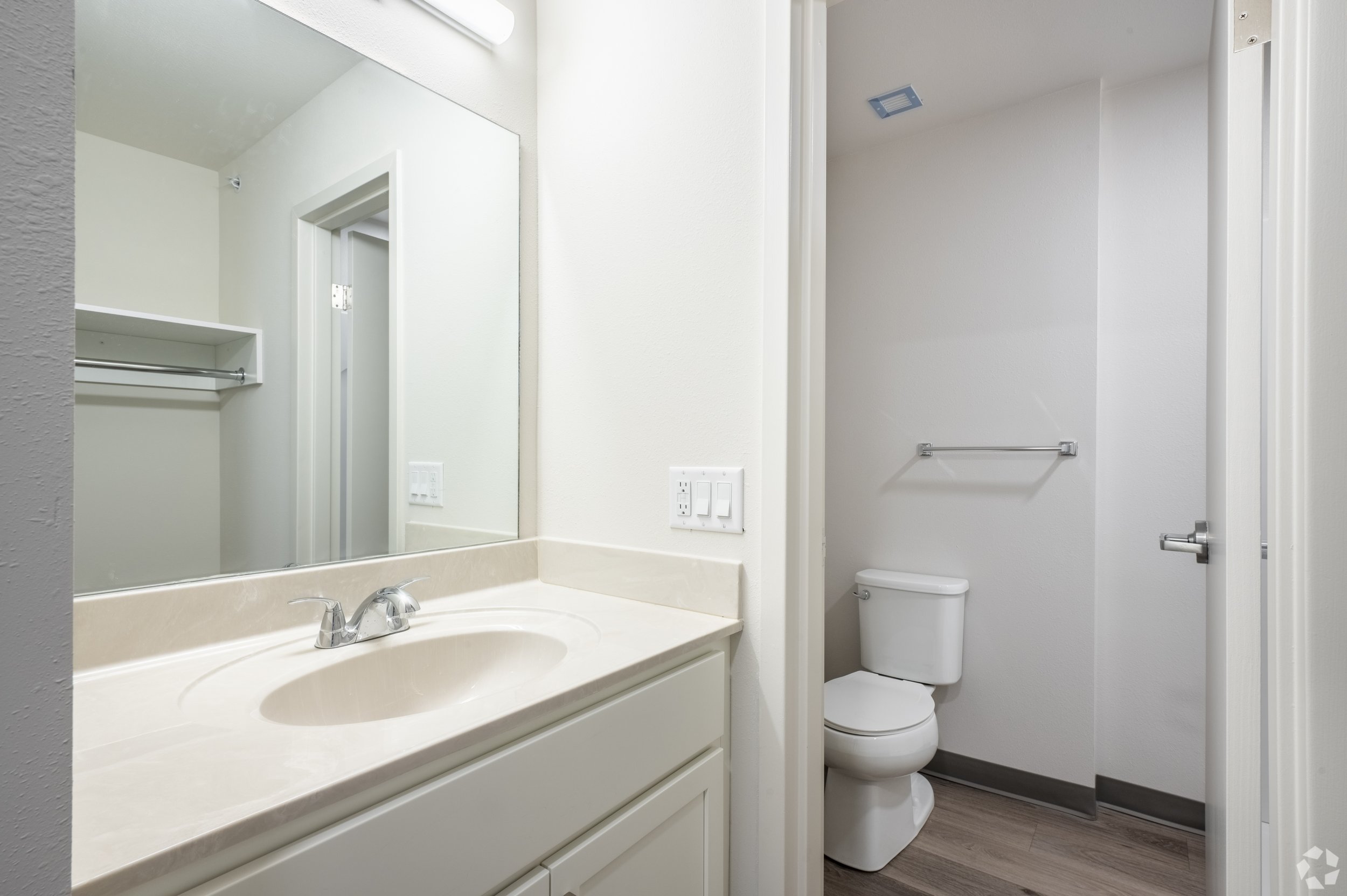 Sandburg-Studios 340sqft ADA (2).jpg