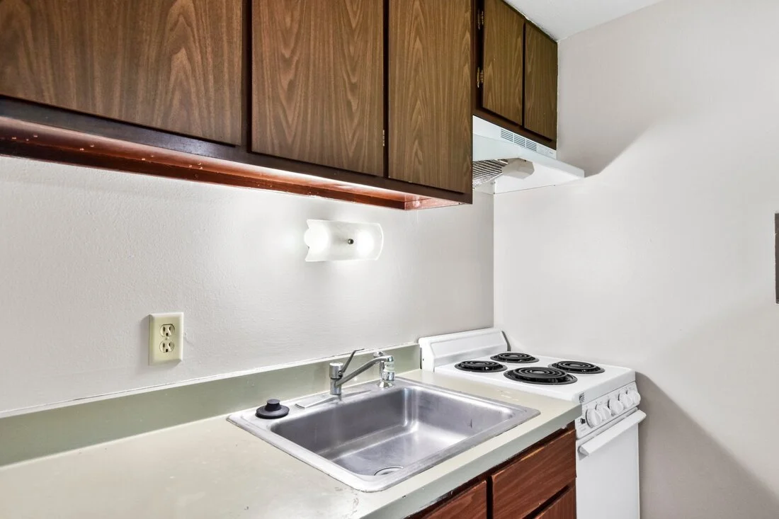 25-web-or-mls-1314-n-gammon-rd-unit-d_orig.jpg