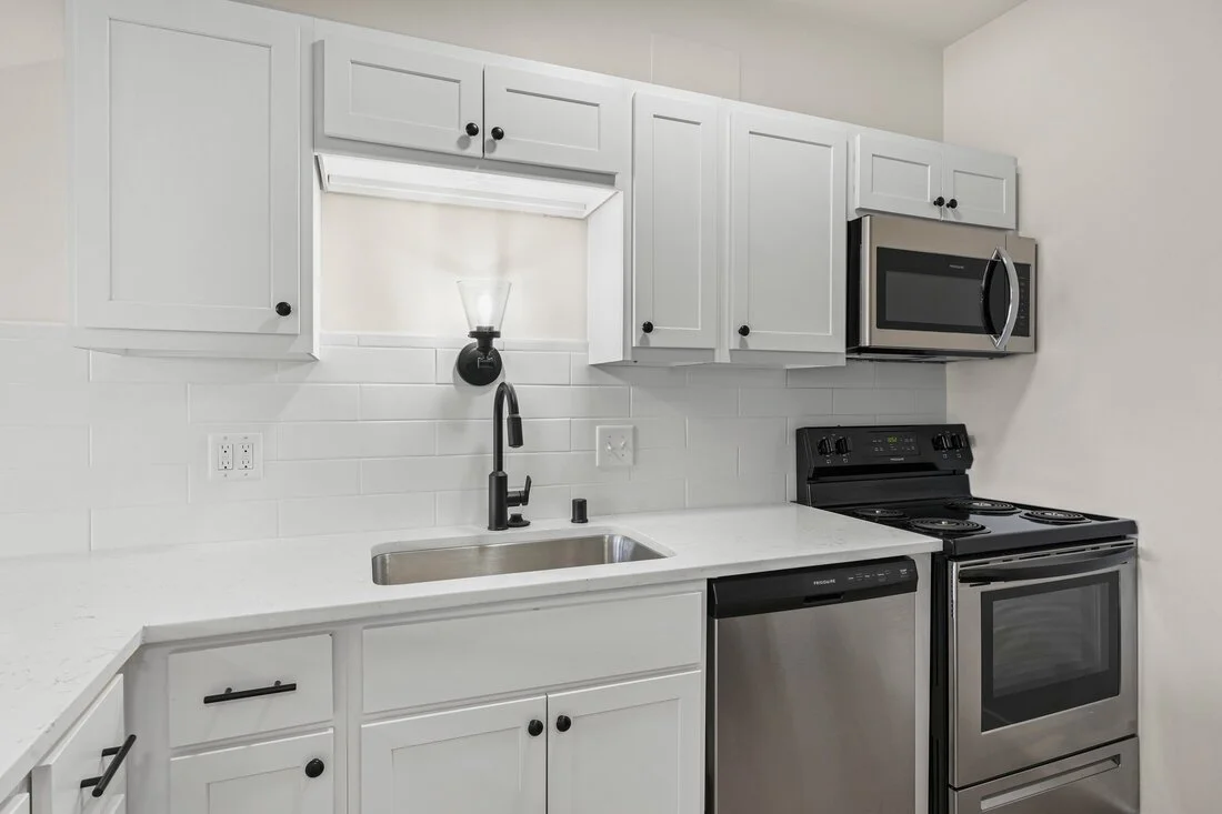 8-web-or-mls-1314-n-gammon-rd-c_orig.jpg