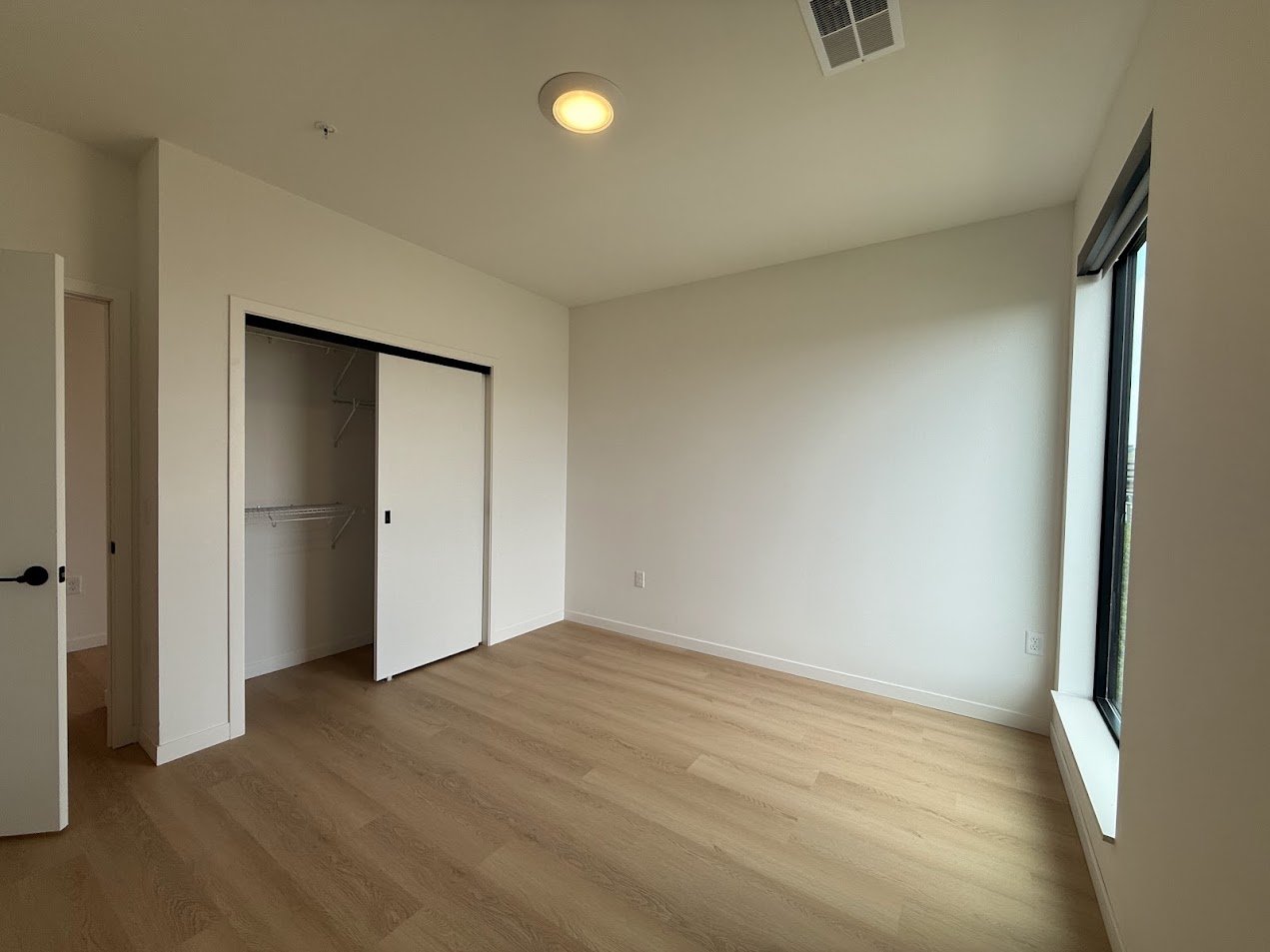 Irwin North 2 Bed/ 2 Bath