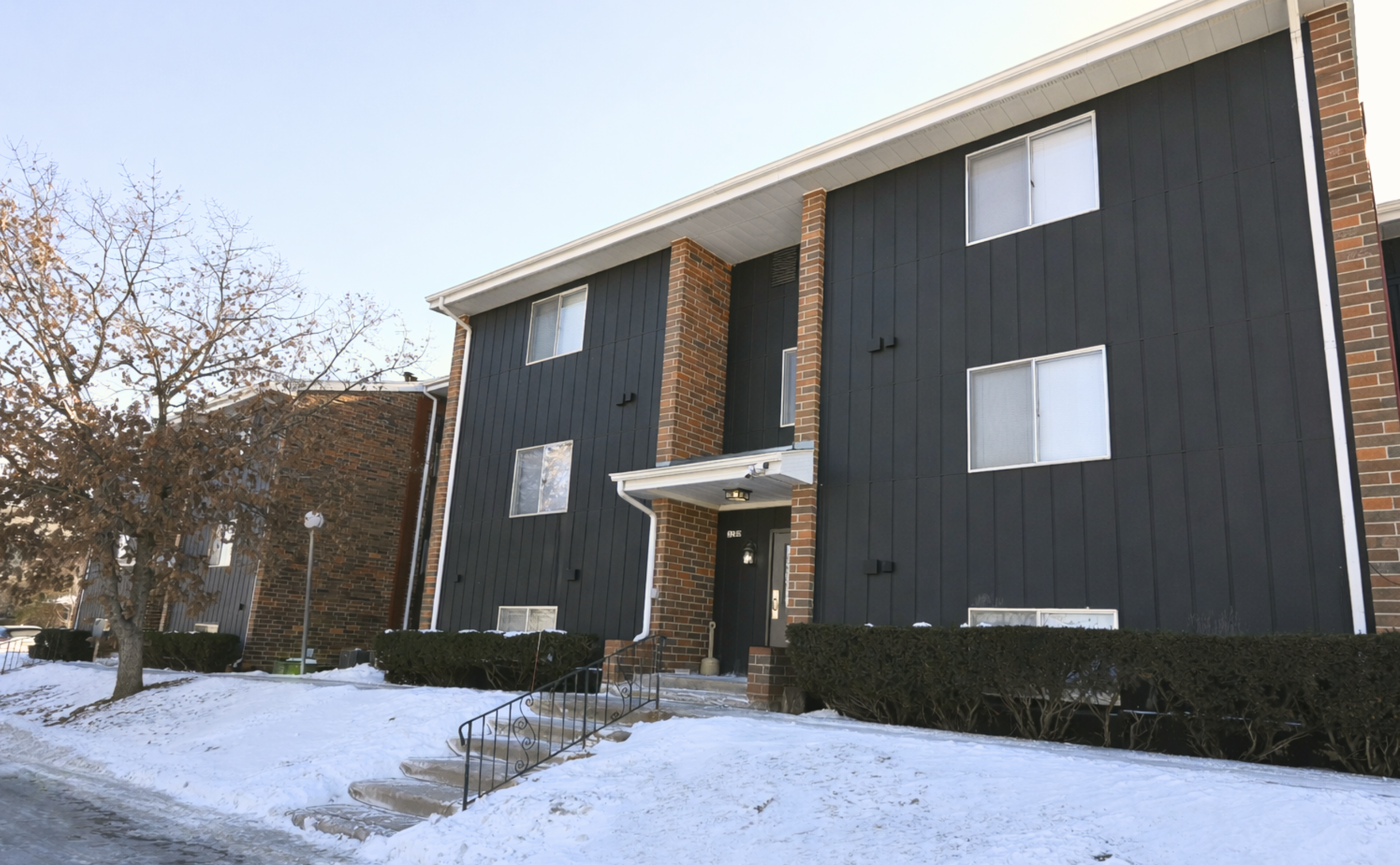 Raven Oaks Apartments