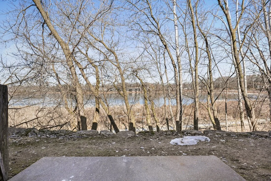 19-web-or-mls-1314-n-gammon-rd-c_orig.jpg