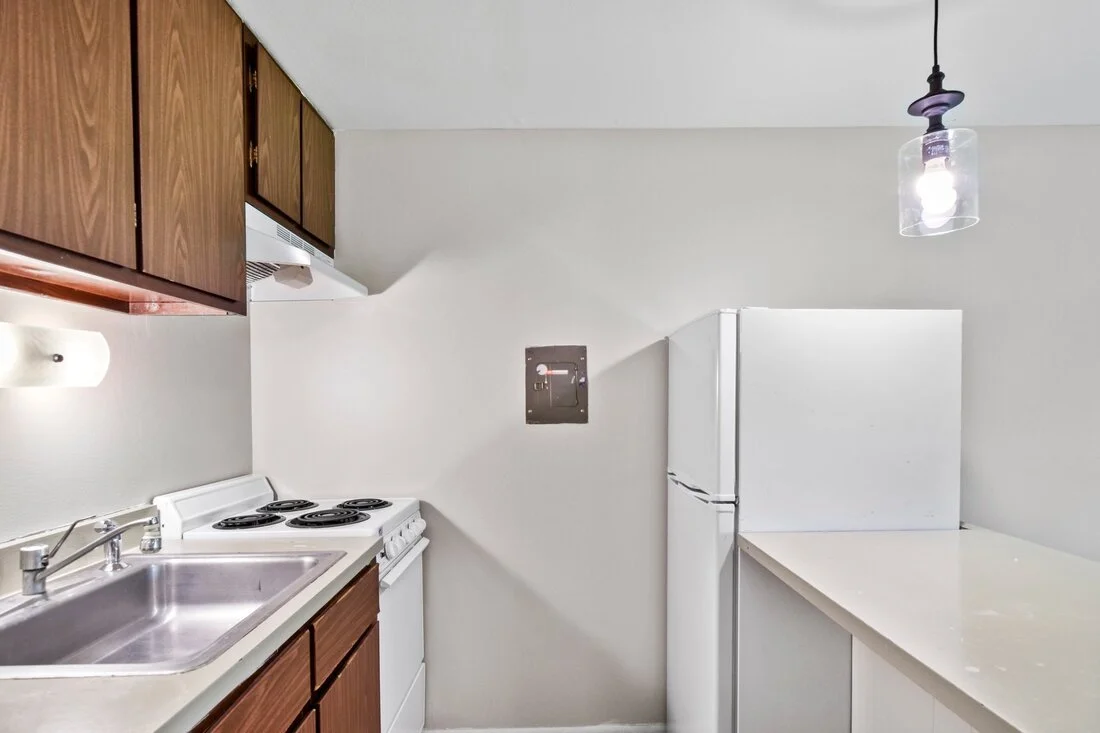 20-web-or-mls-1314-n-gammon-rd-unit-d_orig.jpg