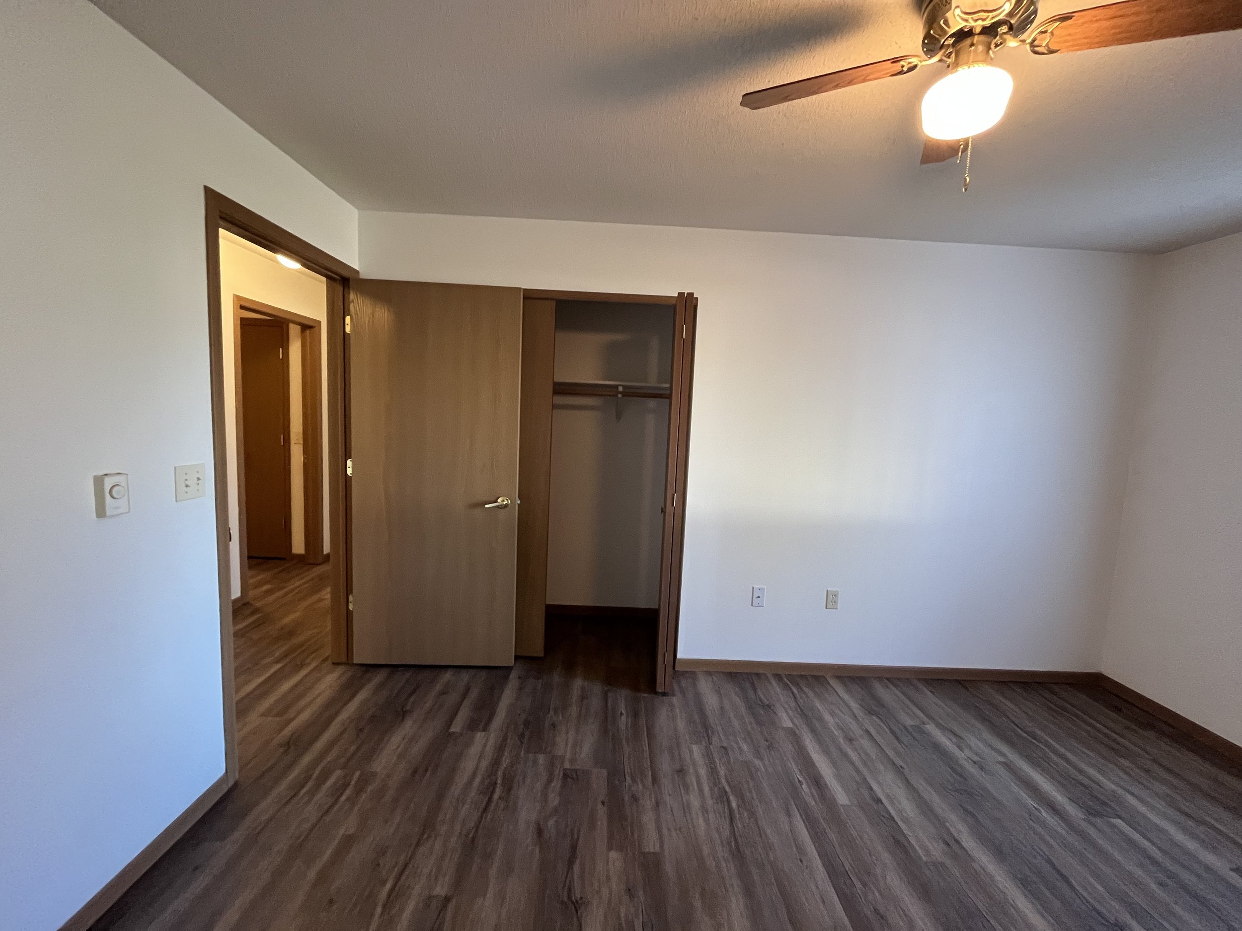 1001 Grandview (7).jpg