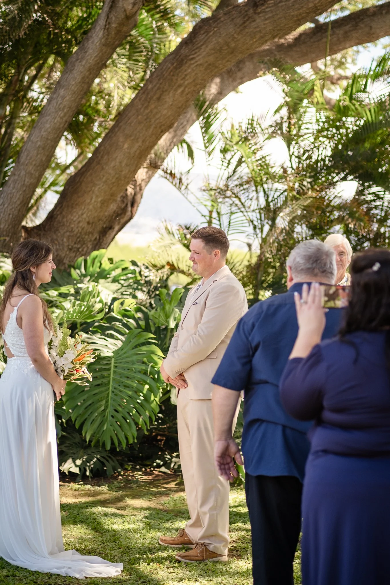 Greg and Megan (157 of 771).jpg