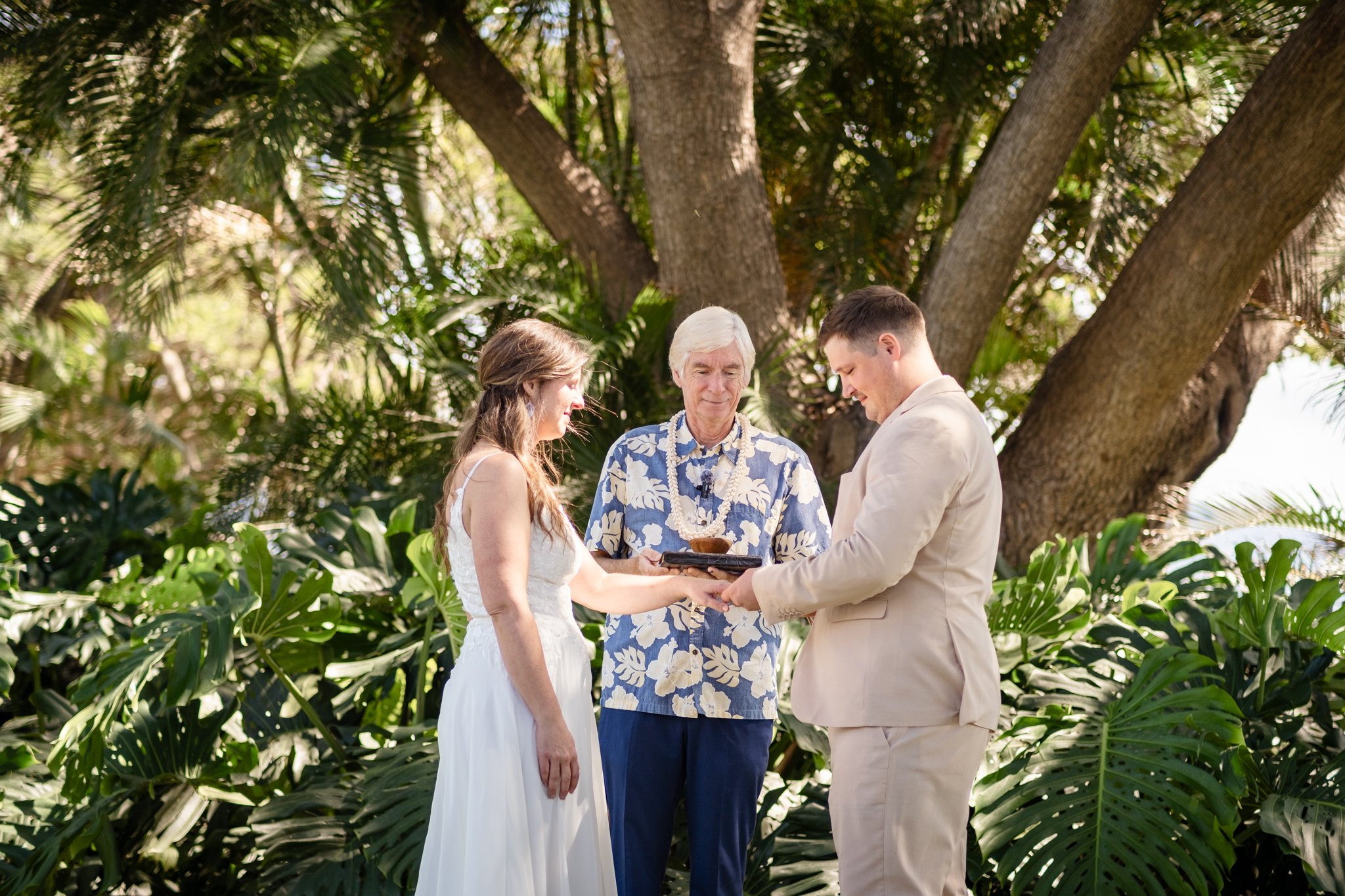 Greg and Megan (257 of 771).jpg