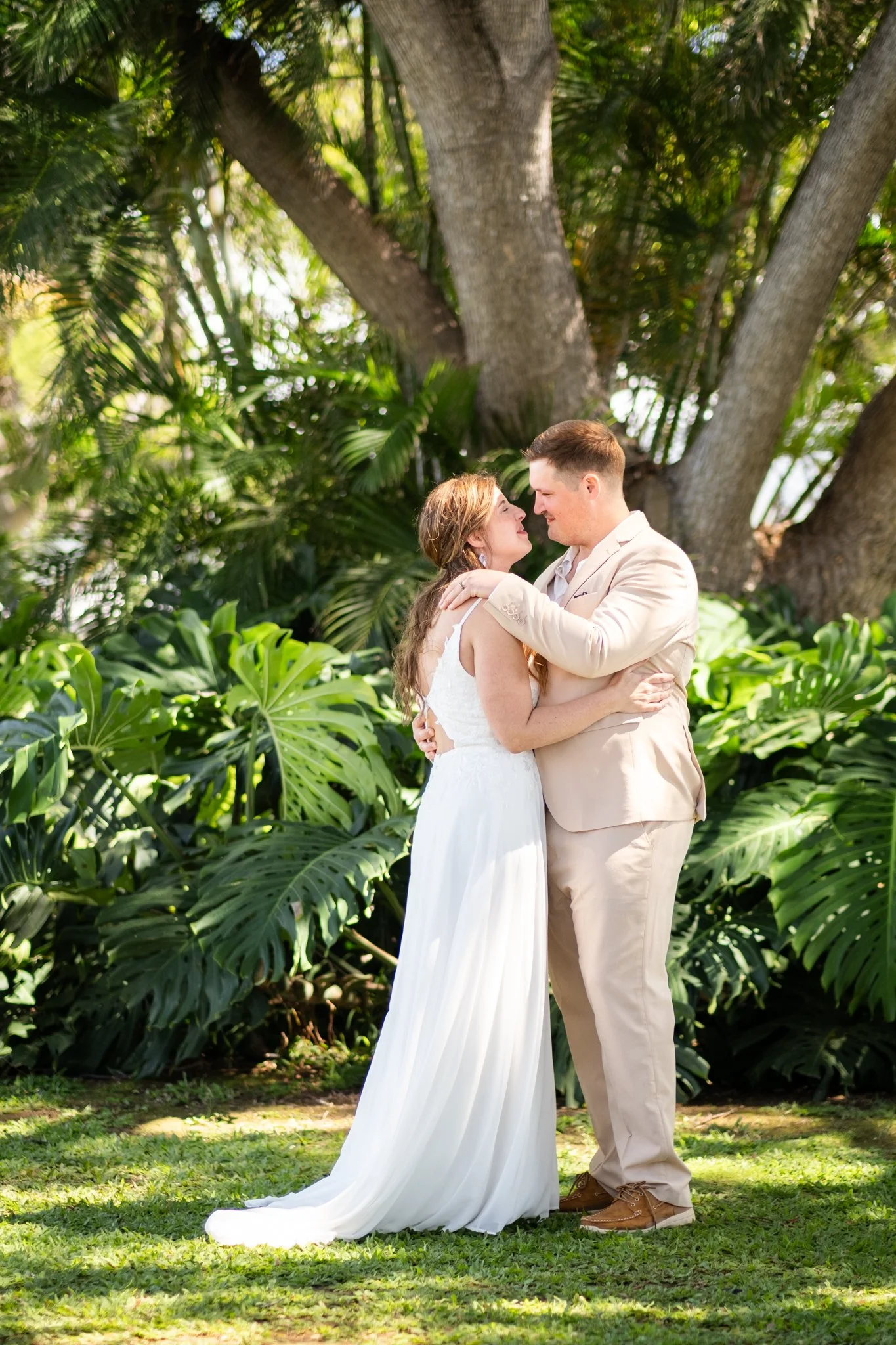 Greg and Megan (278 of 771).jpg