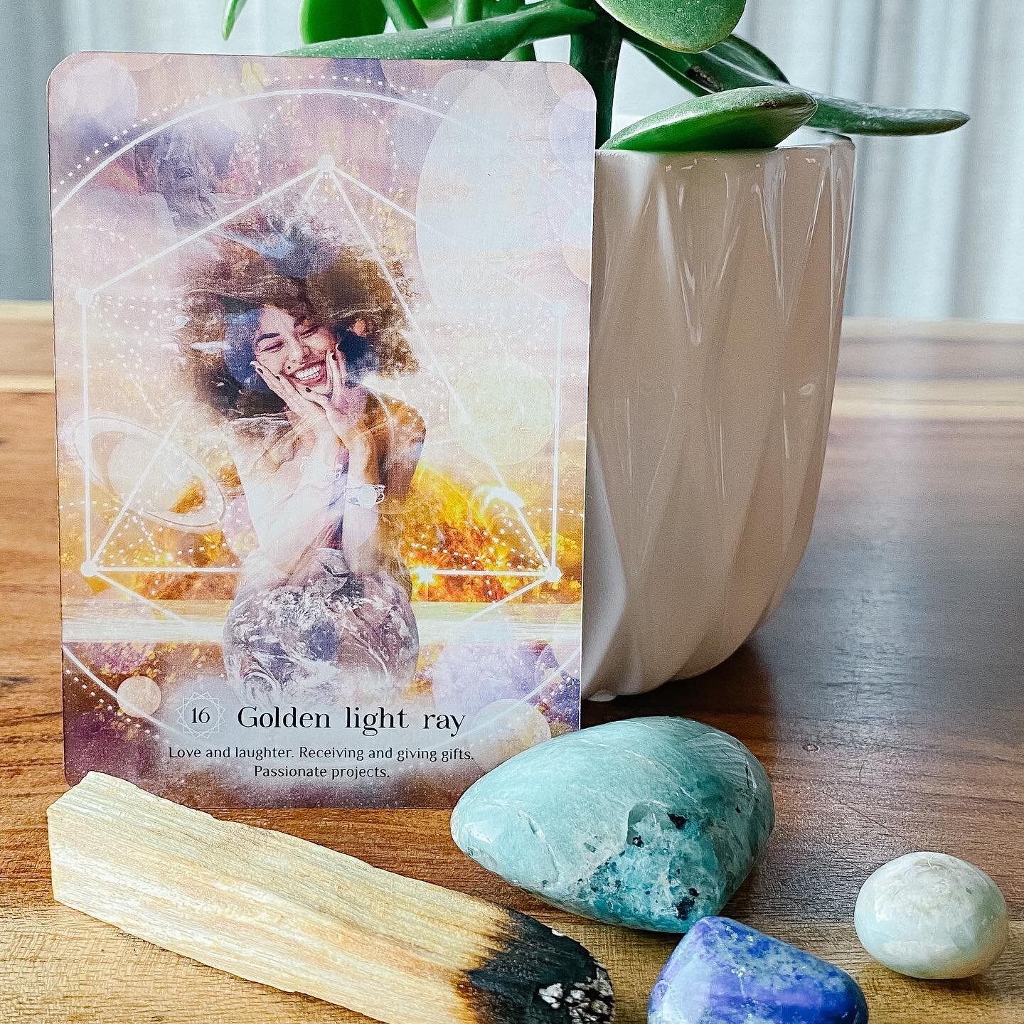 Well this just feels like the perfect message with Summer Solstice upon us! ✨
 
Golden Light Ray 🌞 
The golden ray is a high-frequency healing channel that connects you to the central sun. 💛
You are being encouraged to see the lighter side of thing