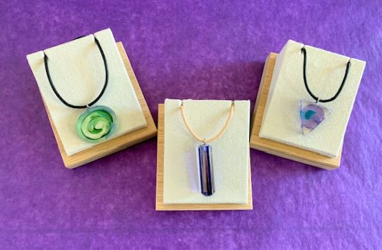 Heidi Stein, Glass necklaces