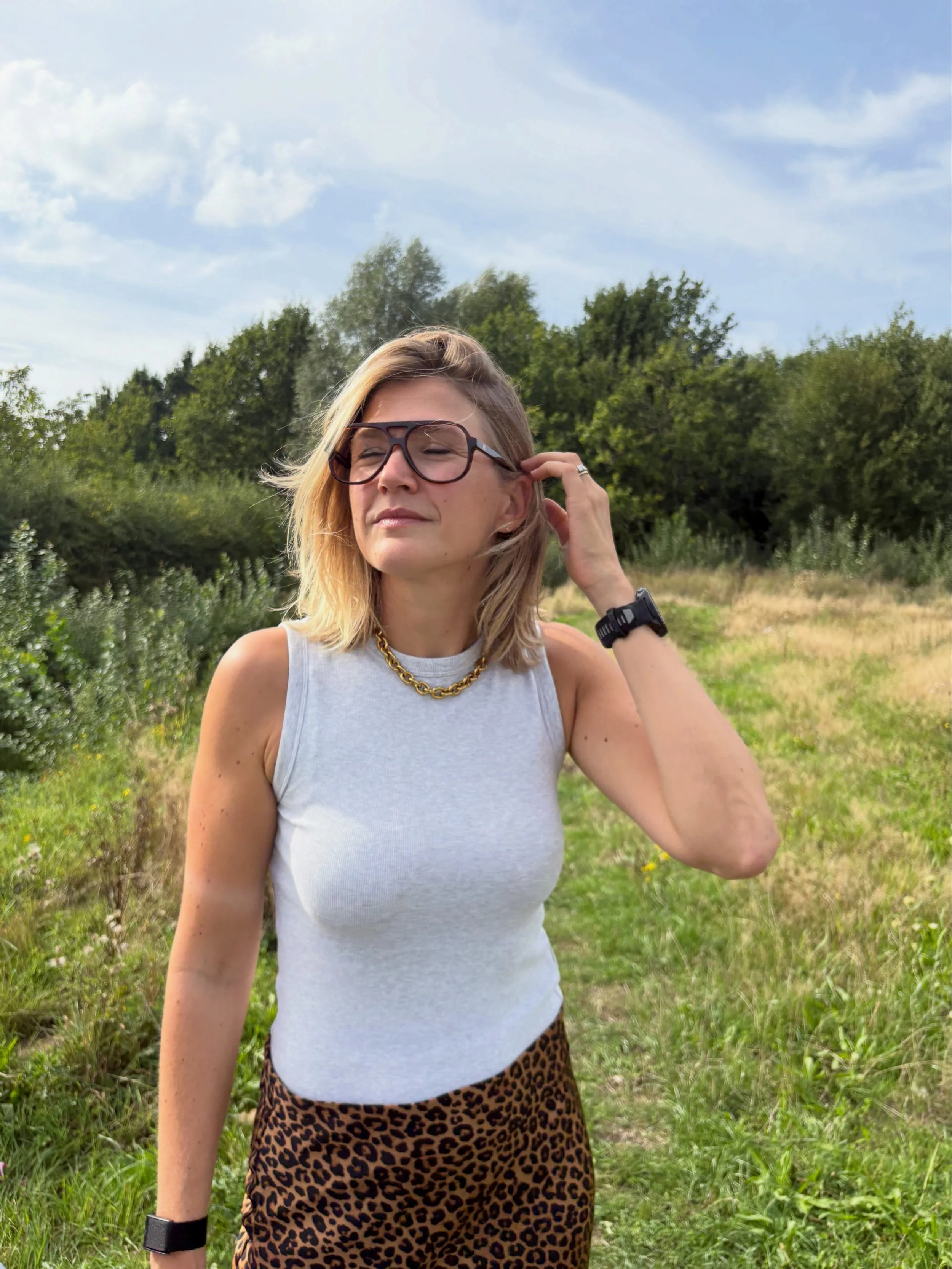 Fly me away to the sun!🌞🌞🌞 Stralende Sandrine van @holoplus_boechout met de nieuwste collectie van @emmanuellekhanh - @optiekstephanievolckaerts 🤎
#optiekstephanievolckaerts #boechout