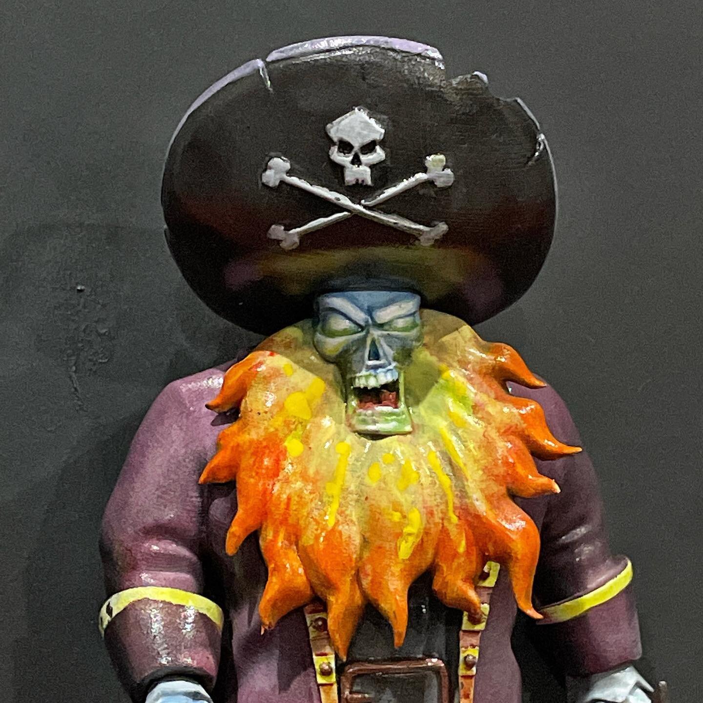 The painted demon pirate LeChuck from Monkey Island for the tribute show @netherworldarcade thanks @voodoo.monkey.toys and @voodoo.vanker for doing the print for me! 

LOOK BEHIND YOU, A THREE HEADED MONKEY! 
Come check it out this month if you are i