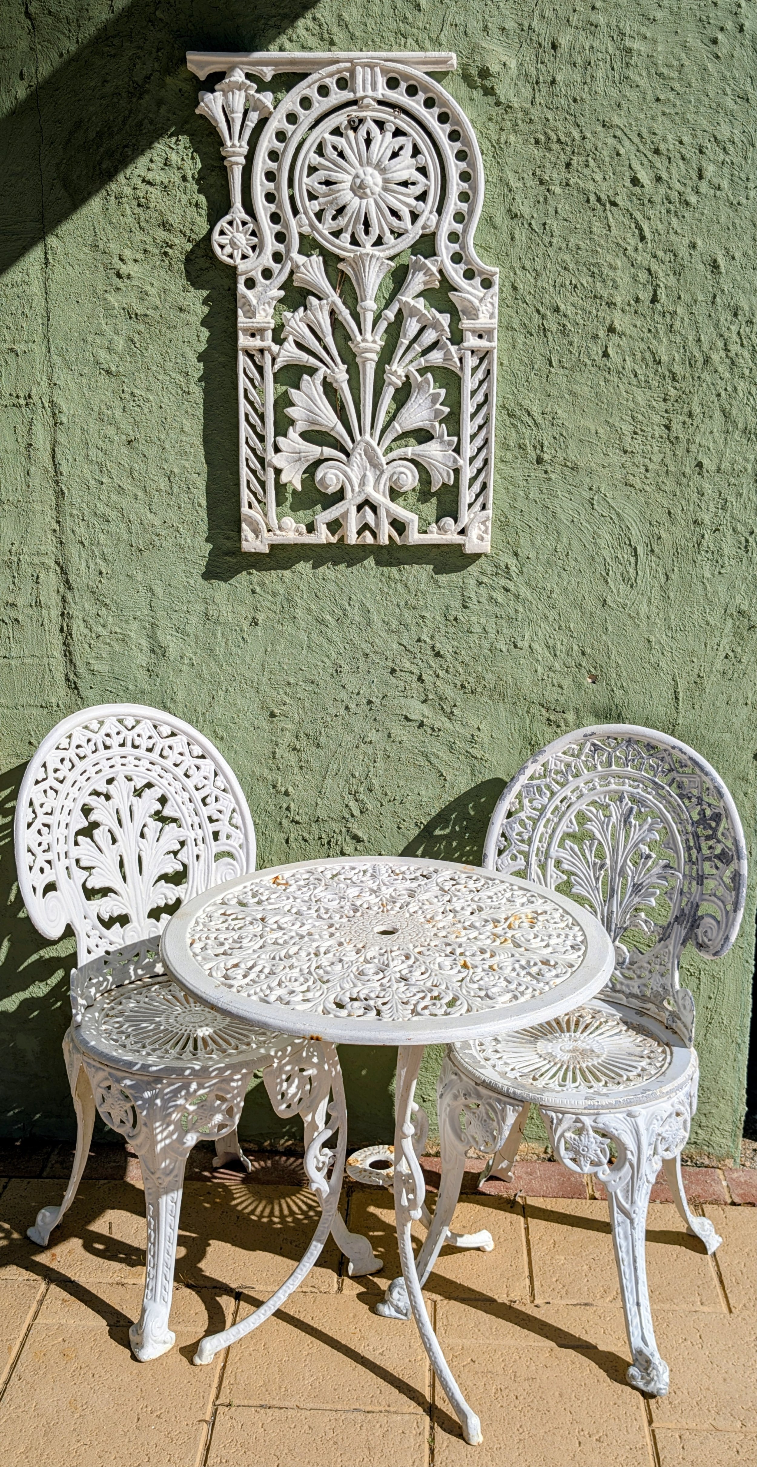 Private cottage outdoor seating