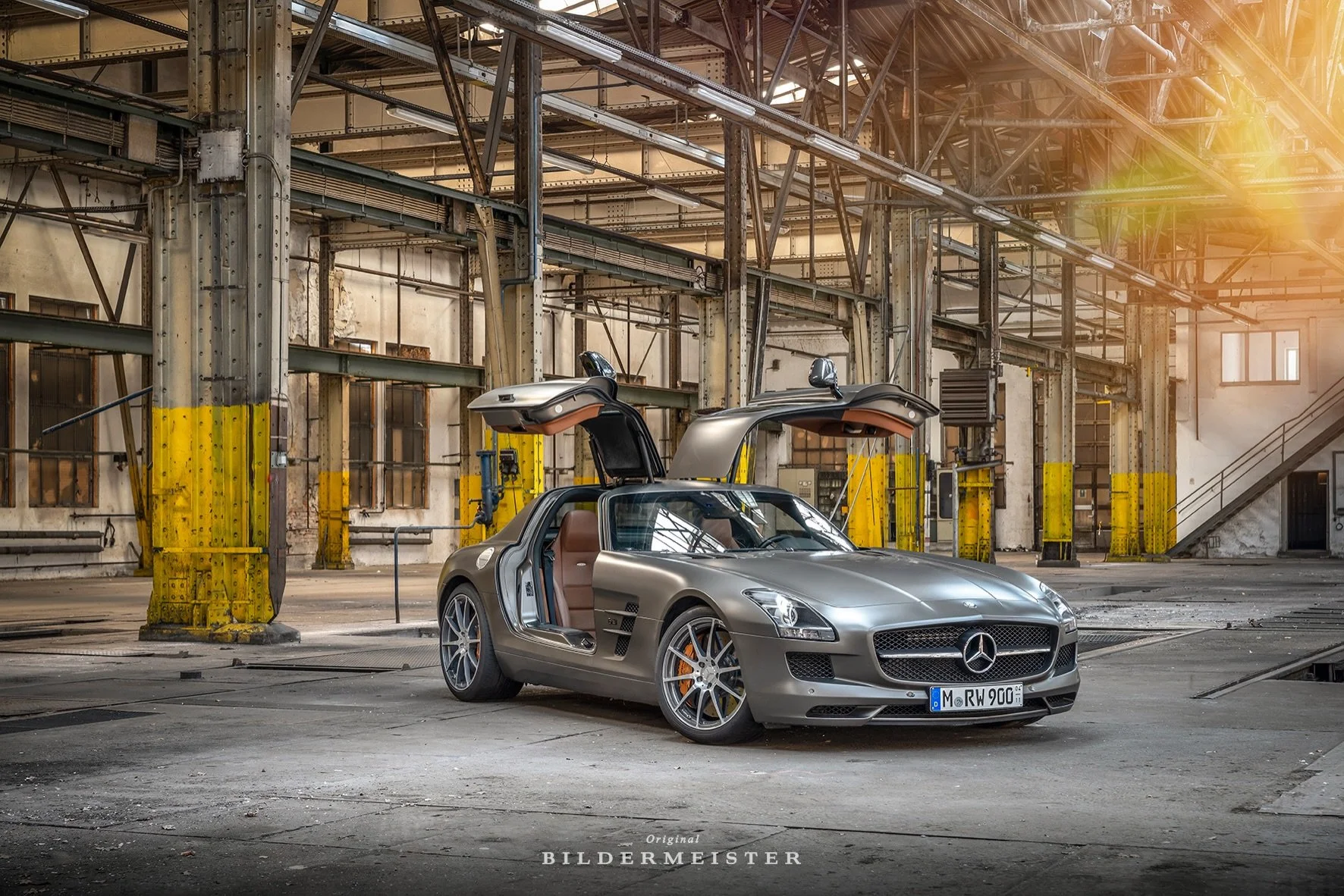 Du w&uuml;nschst Dir auch so ein beeindruckendes Profi-Foto von Deinem eigenen Sportwagen oder Oldtimer? Wir fotografieren ihn im Rahmen eines unserer Fotoshooting-Events in Stuttgart, M&uuml;nchen, Frankfurt/Main, K&ouml;ln, Hamburg, Z&uuml;rich/CH 