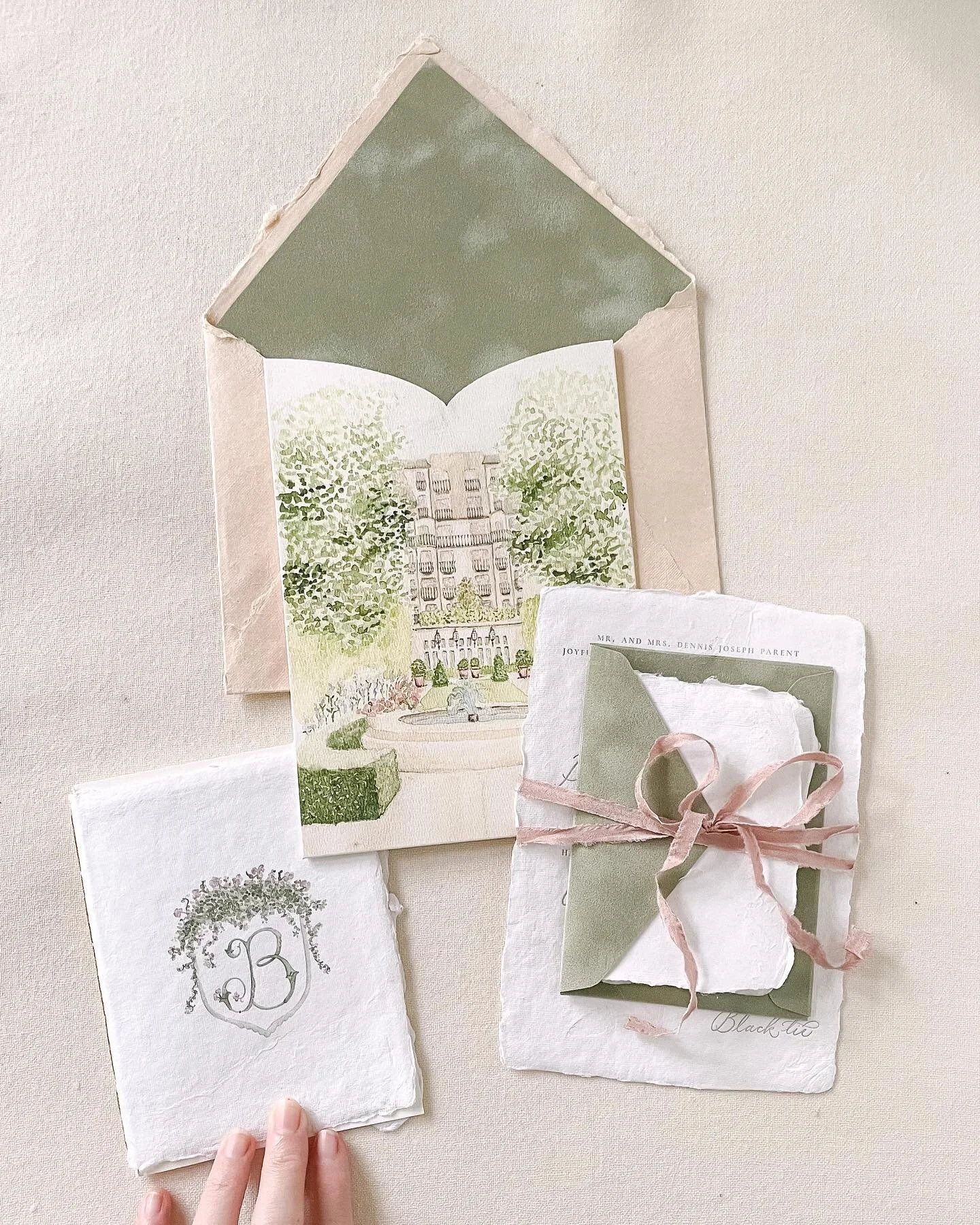 This week I&rsquo;ve been letterpressing and assembling these invitations to get them in the mail 💌 

#watercolor #watercolorwedding #watercolorweddinginvitation #customweddinginvitations #luxurywedding #luxuryweddinginvitations