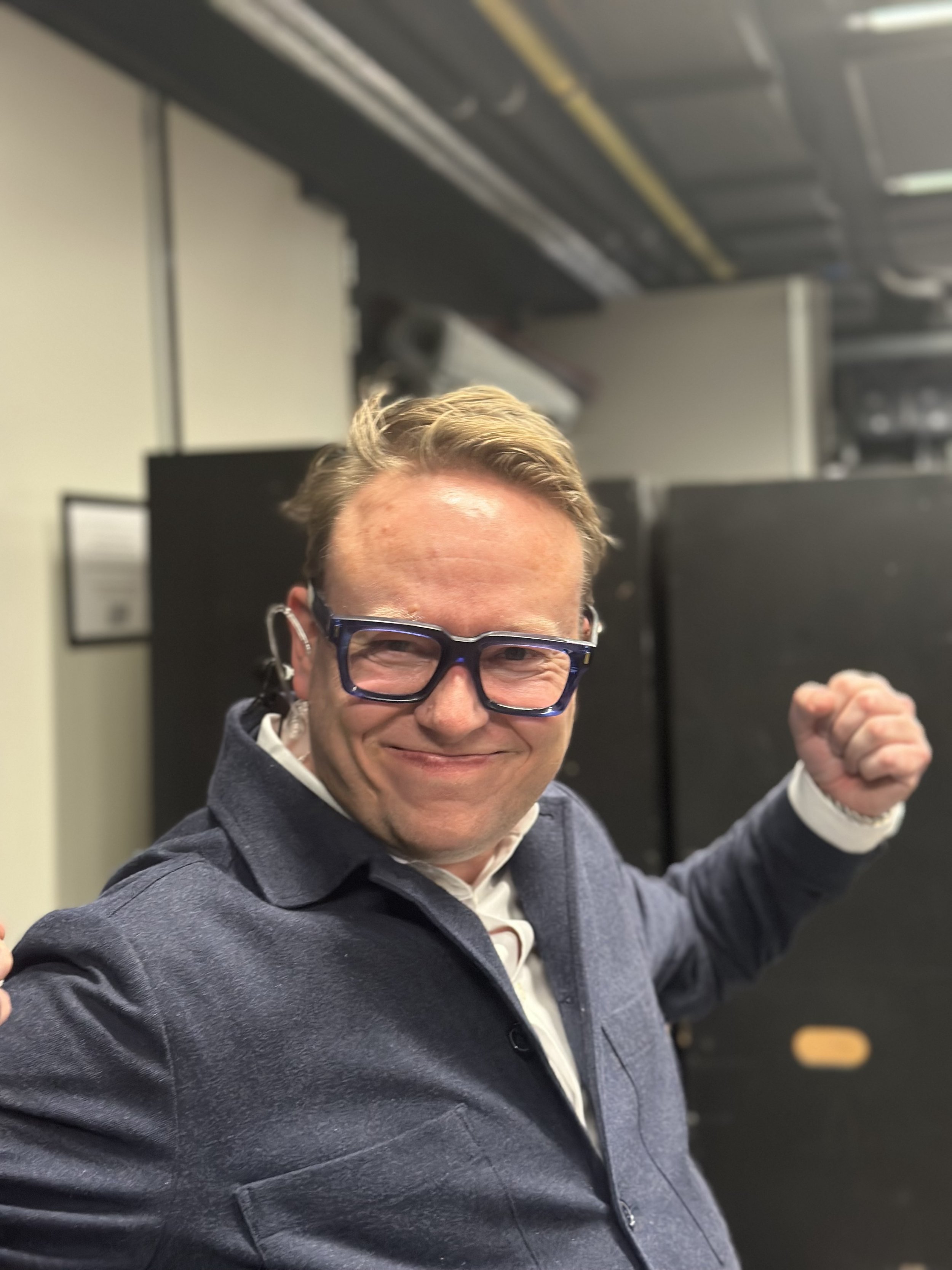 Benjamin tijdens de uitslagenavond in Leiden