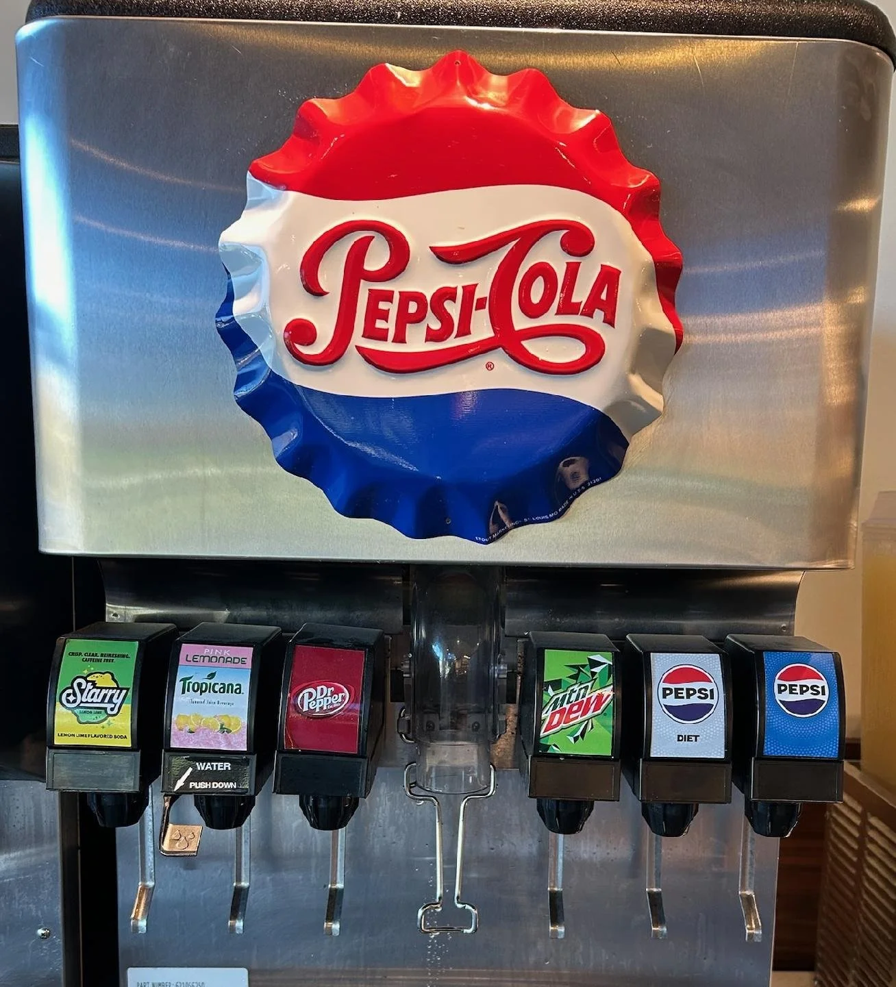 Pepsi, Diet Pepsi, Mountain Dew, Dr Pepper, Pink Lemonade, Lemon-Lime Fountain Drinks