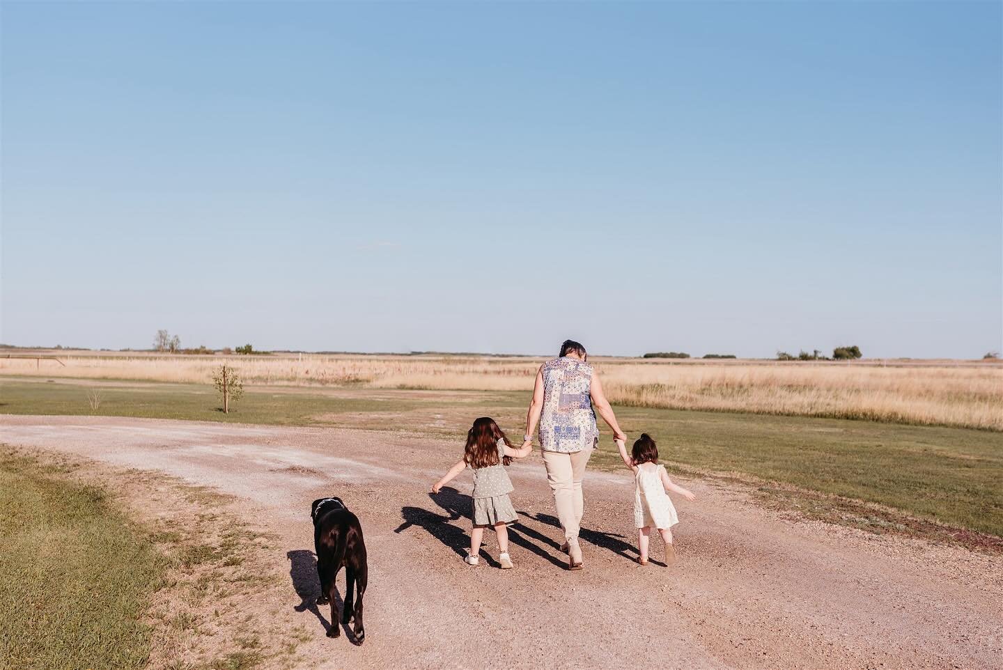 Walking off into the sunset with nana after extended family photos? Sounds perfect to me. 🫶🏽