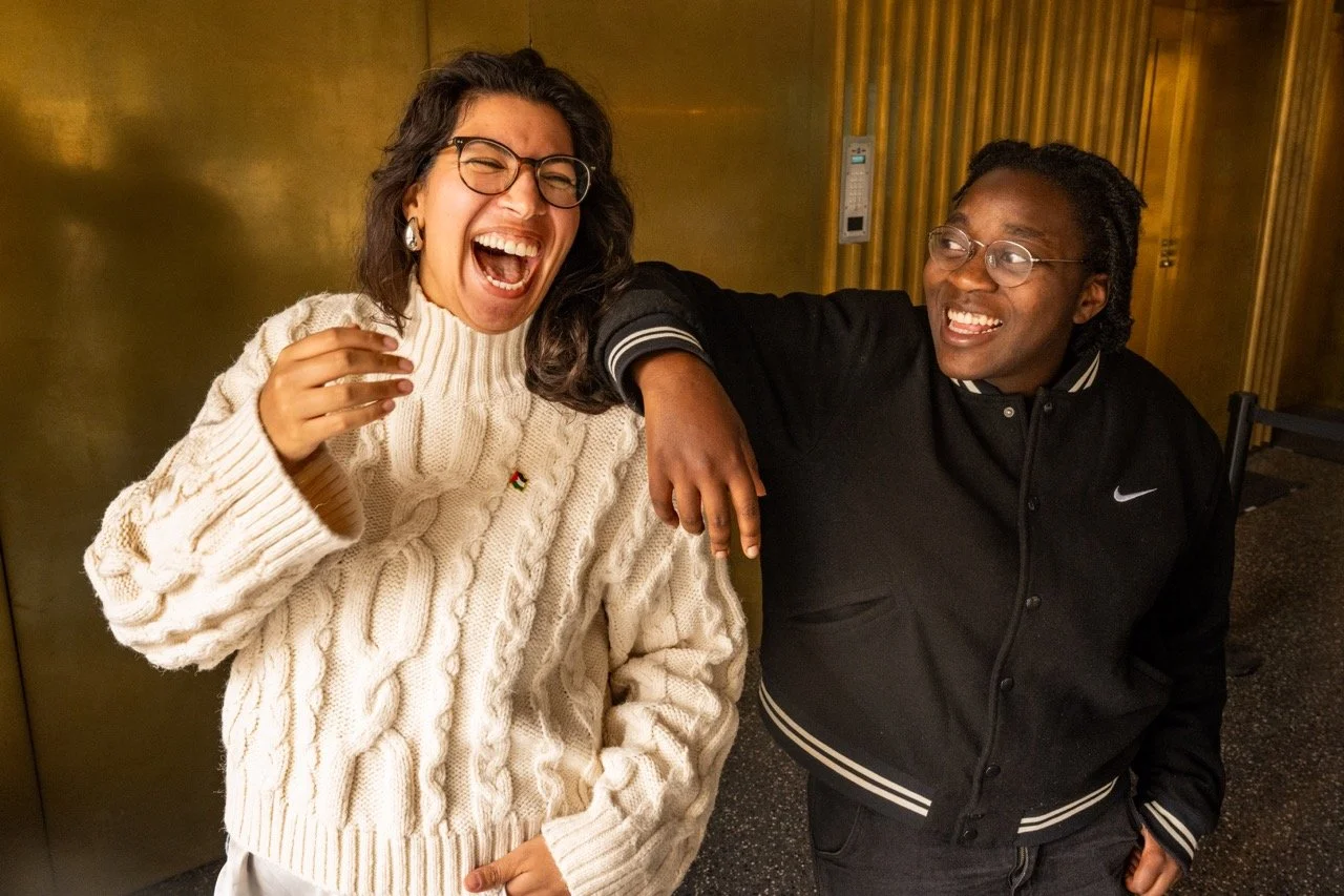 Samira Saleh en Sarah Bekambo.