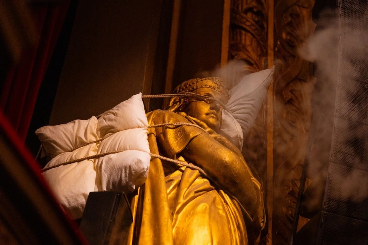 Mantike, Toneelhuis productie.