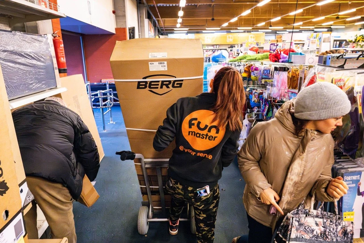 Speelgoedketen Fun uitverkoop.