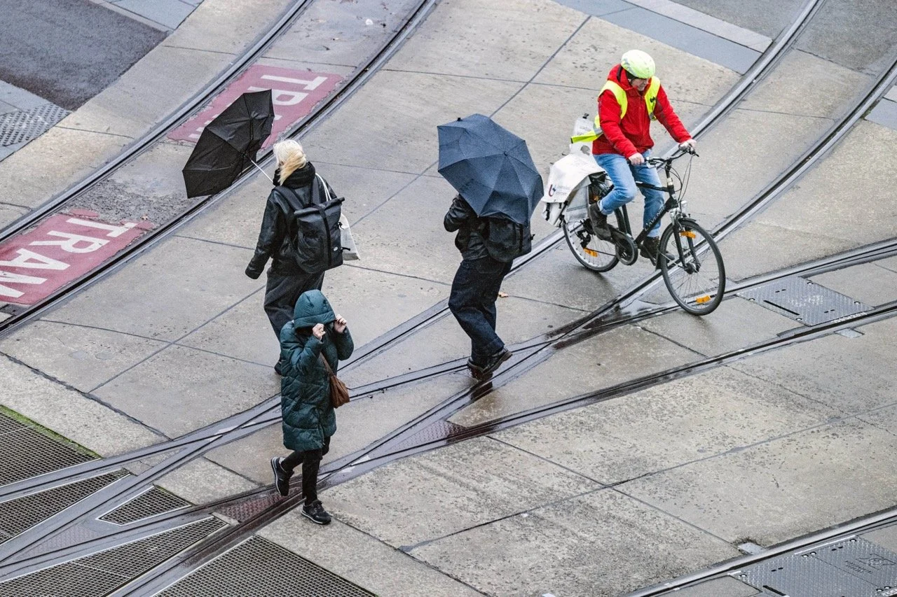 Voetgangers vs fietsers.