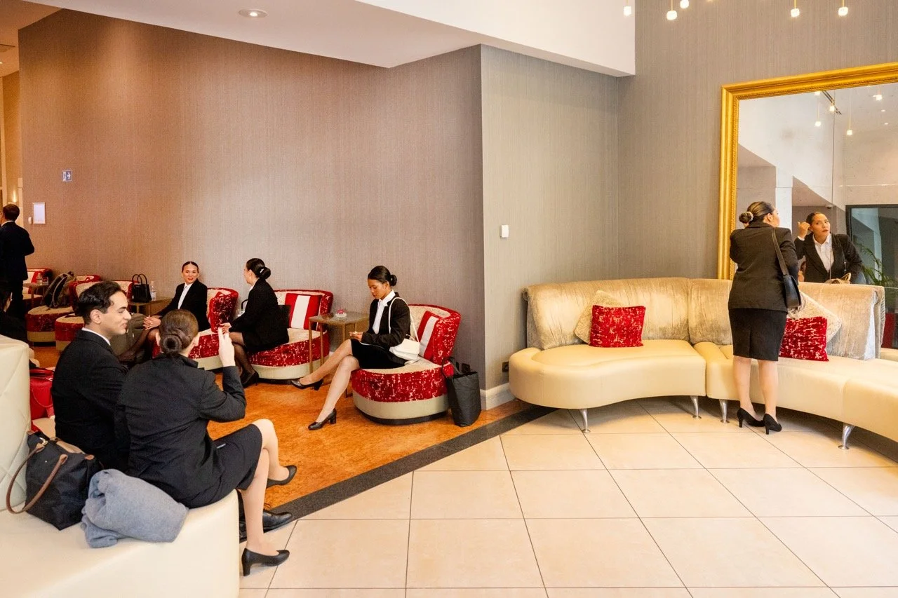 Recrutering van Emirates airlines.