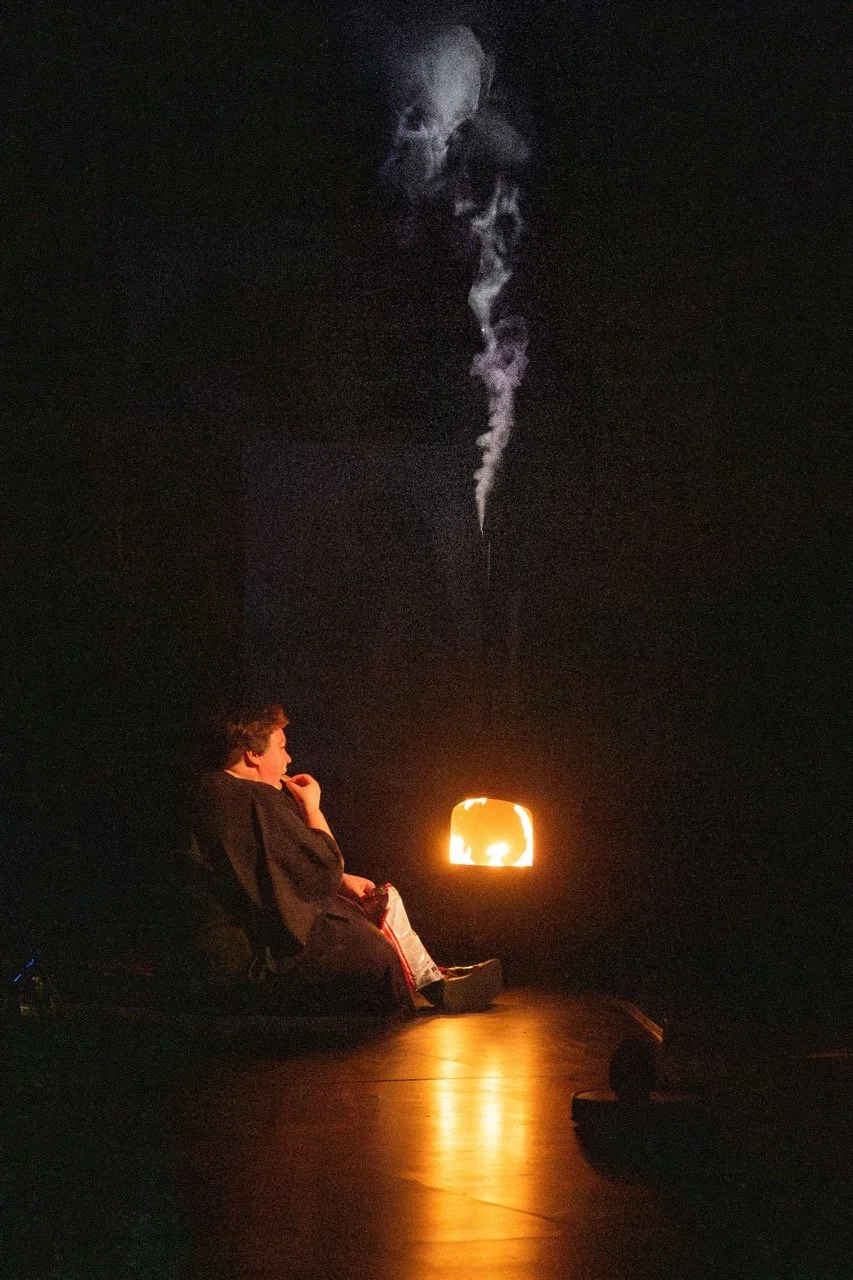 Mantike, Toneelhuis productie.