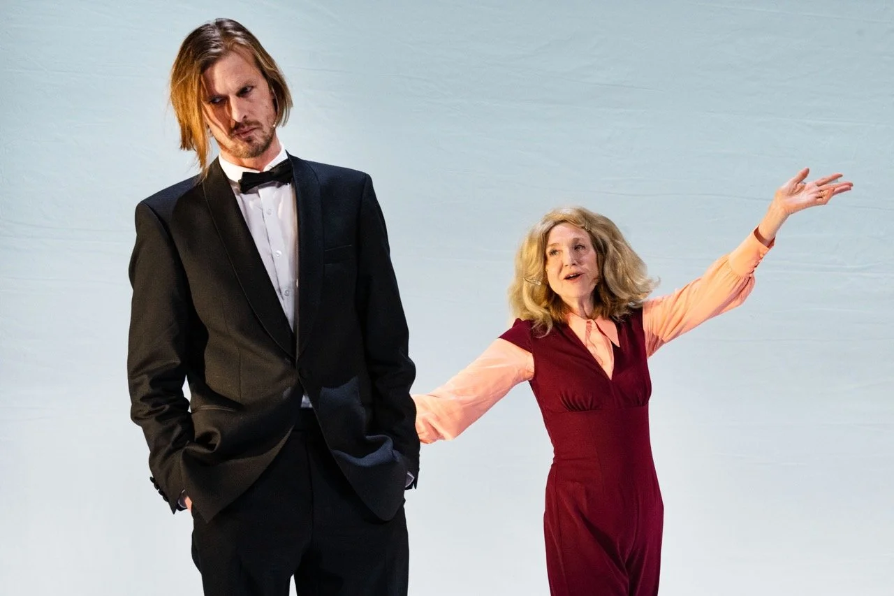 John & Gena, Wunderbaum Production.