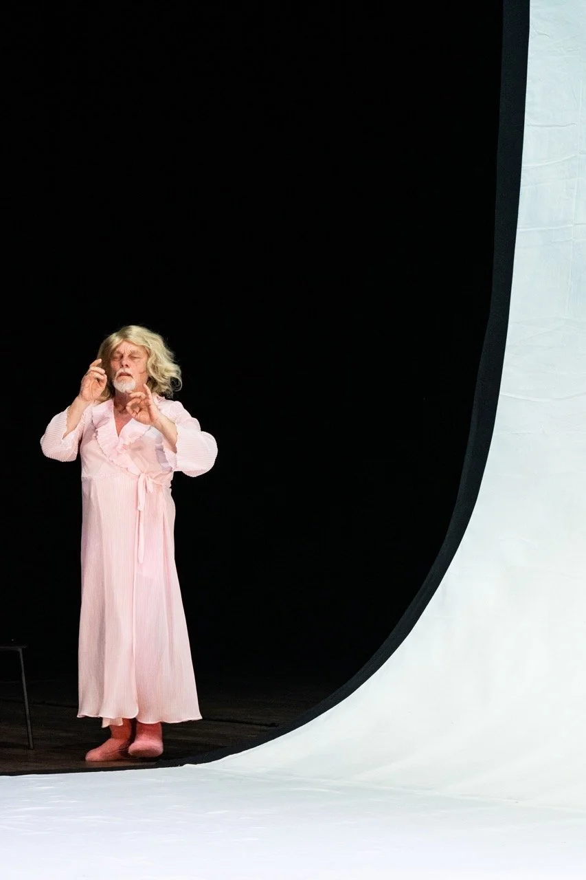 John & Gena, Wunderbaum Production.