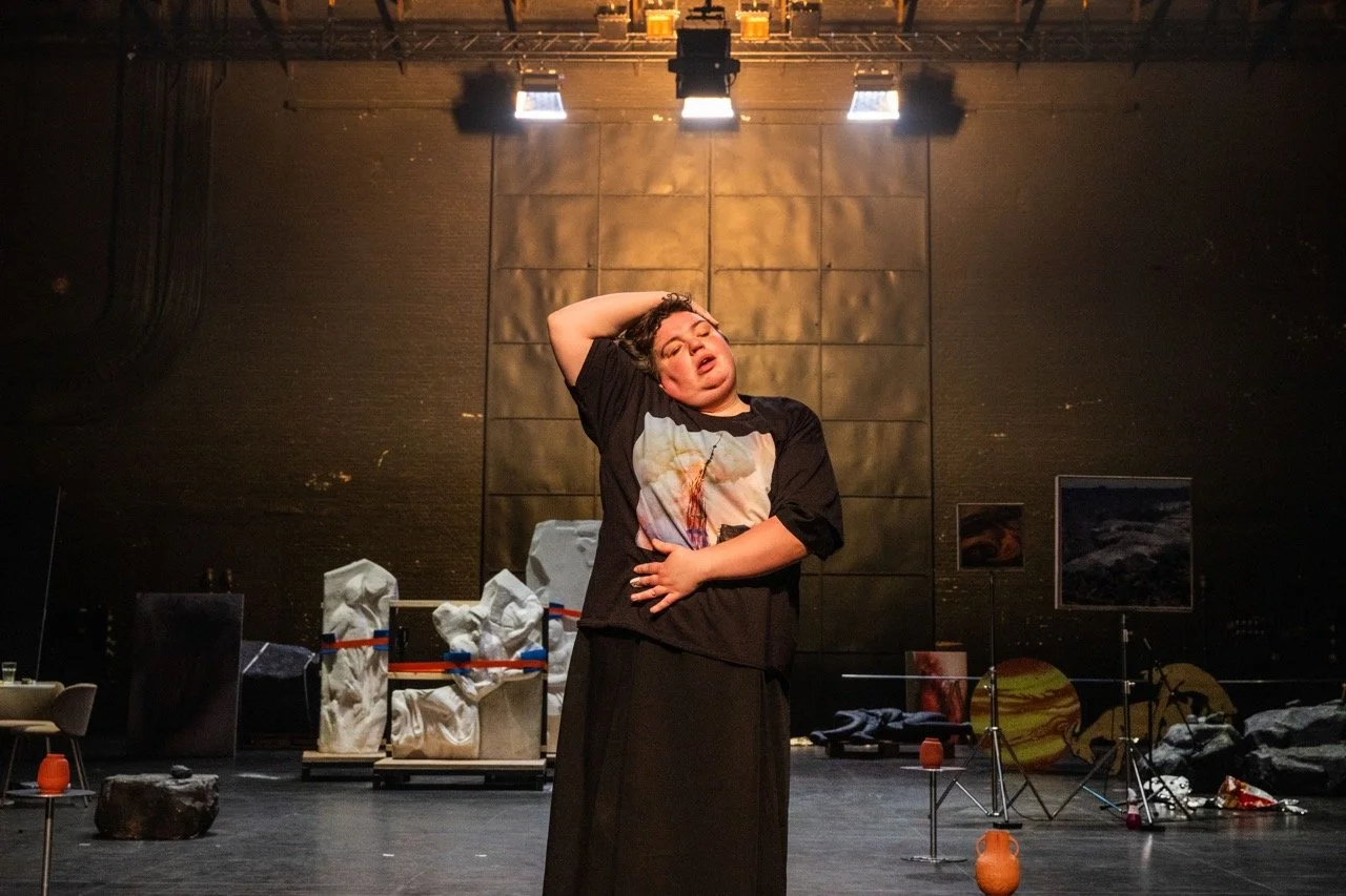 Mantike, Toneelhuis productie.