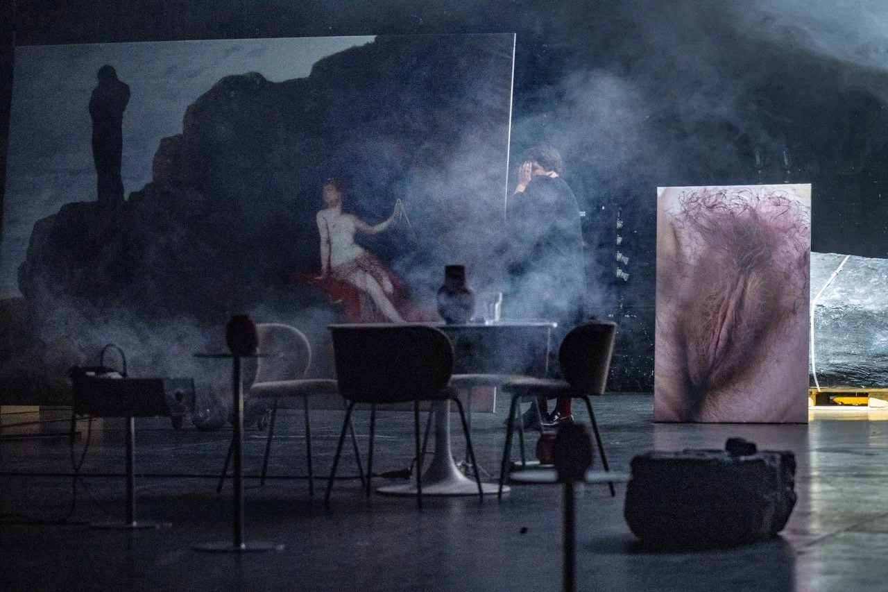 Mantike, Toneelhuis productie.