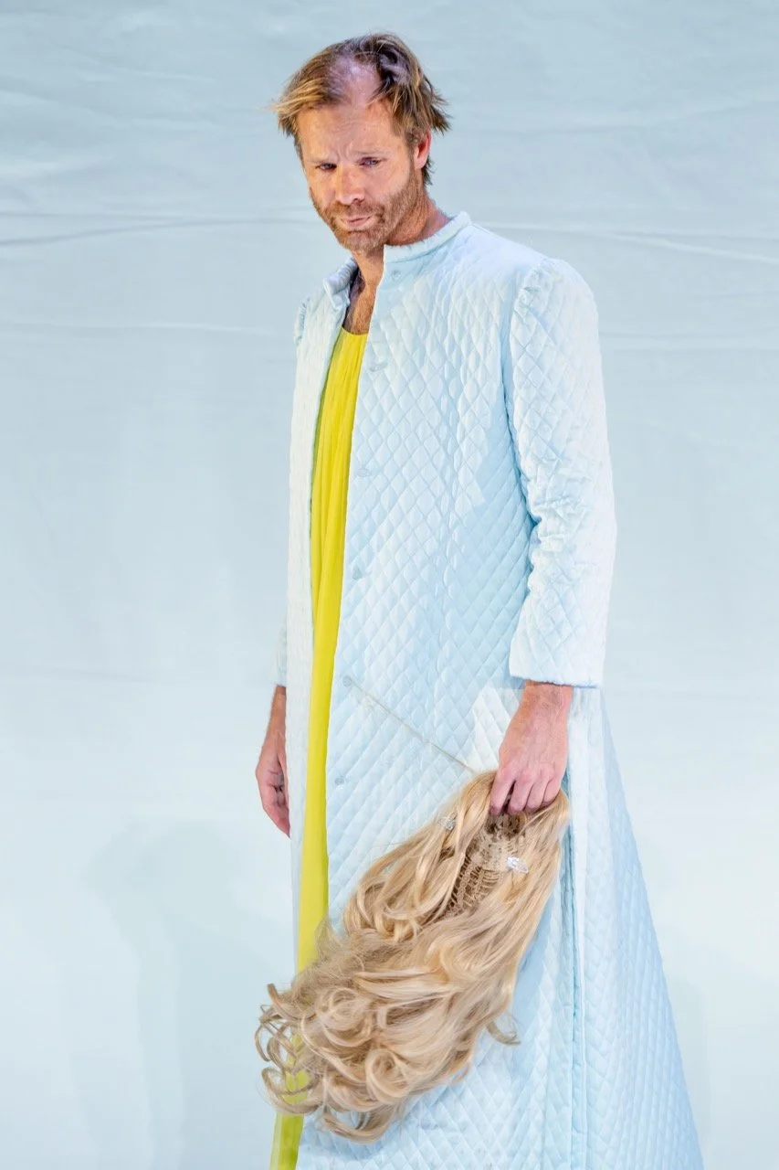 John & Gena, Wunderbaum Production.