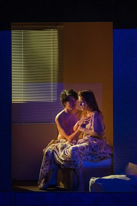 Beginners, Malpertuis.