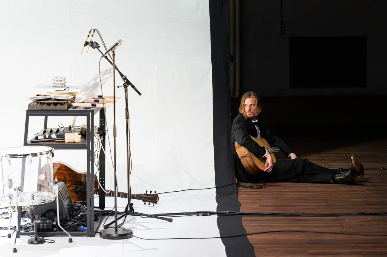 John & Gena, Wunderbaum Production.