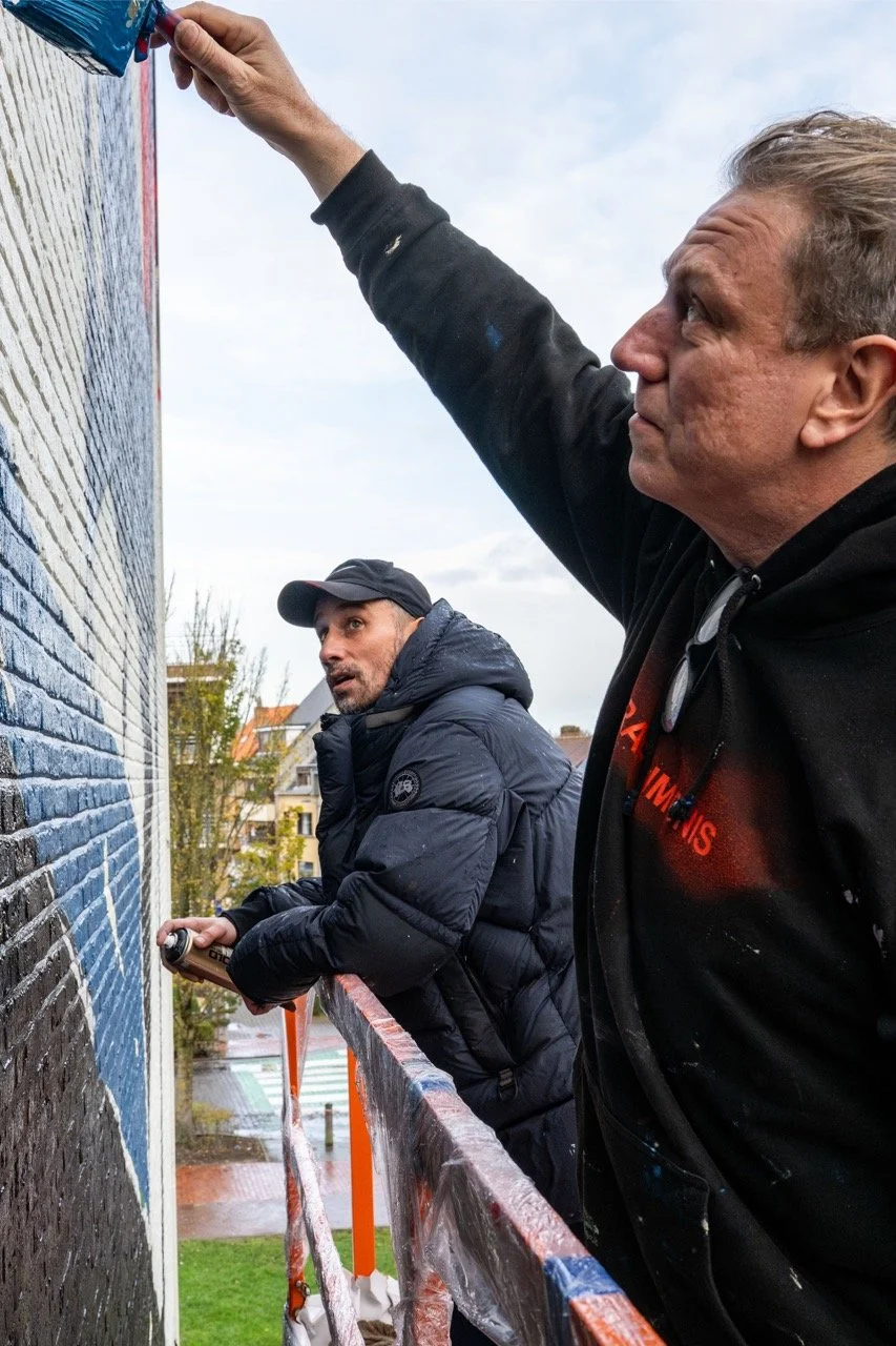 Muurschildering Matthias Schoenaerts en Koen van den Broek.