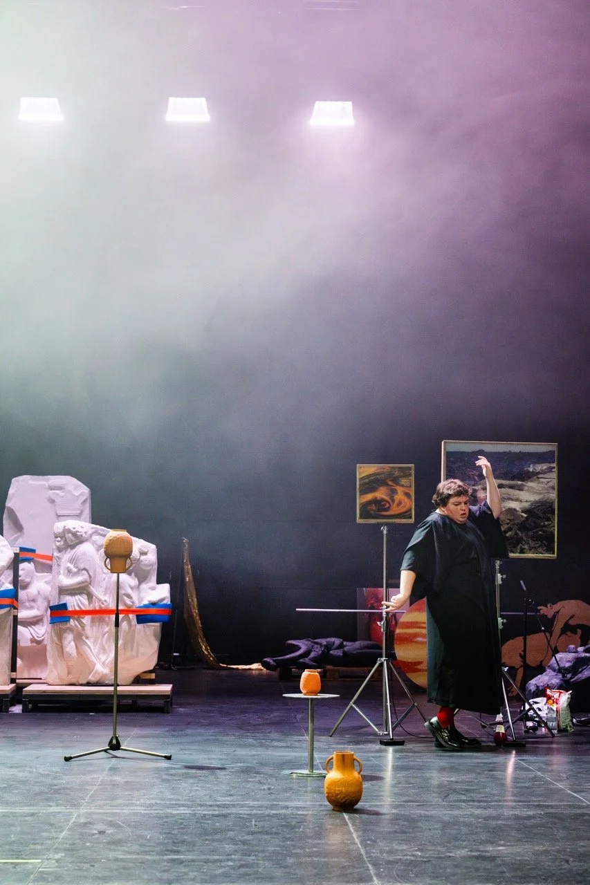 Mantike, Toneelhuis productie.