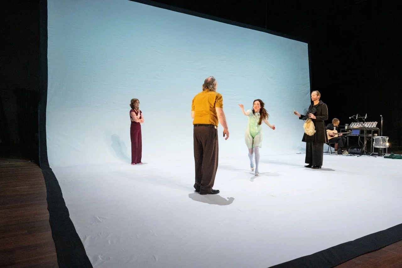 John & Gena, Wunderbaum Production.