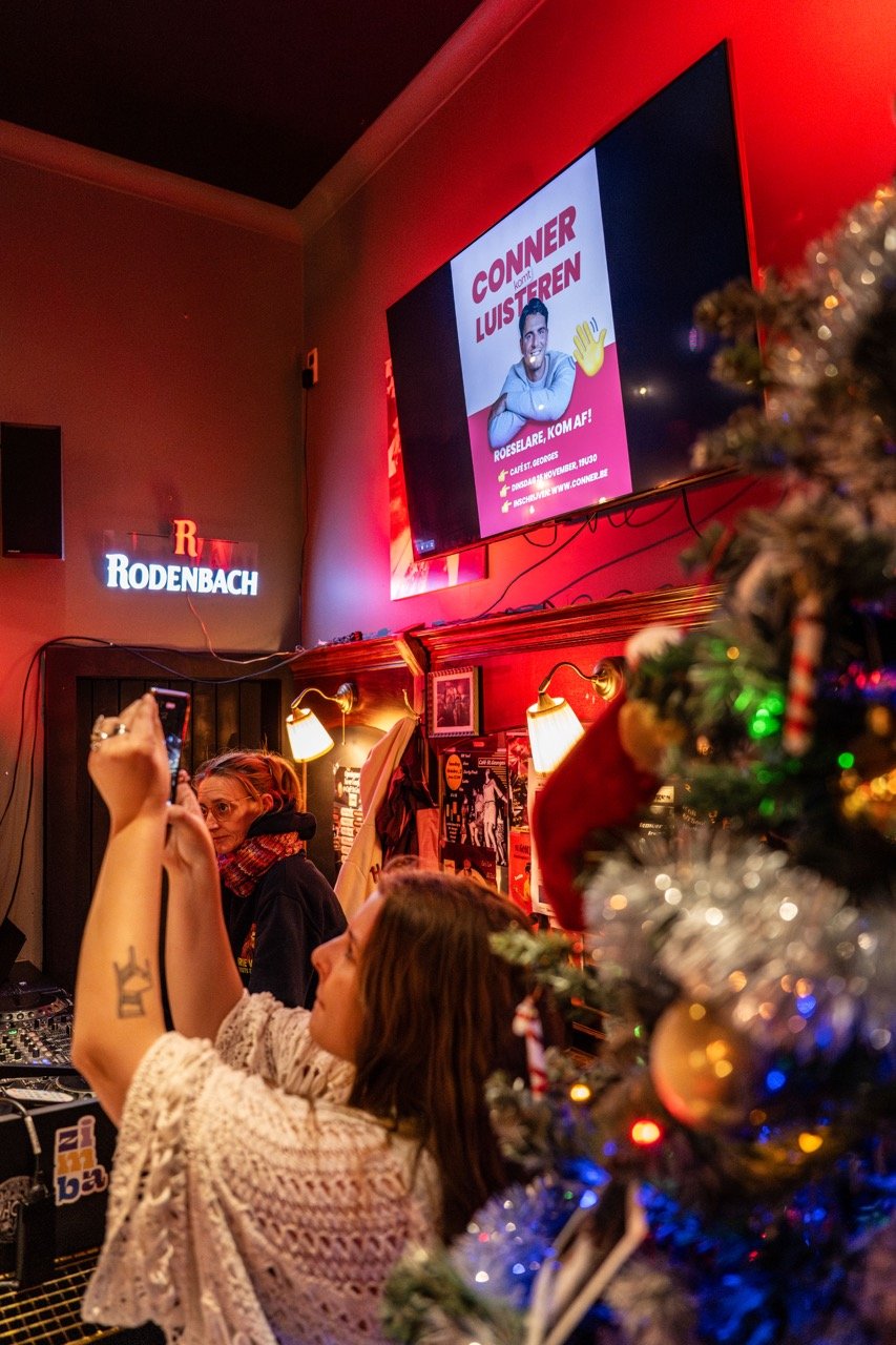 Conner Rousseau op luistertoer.