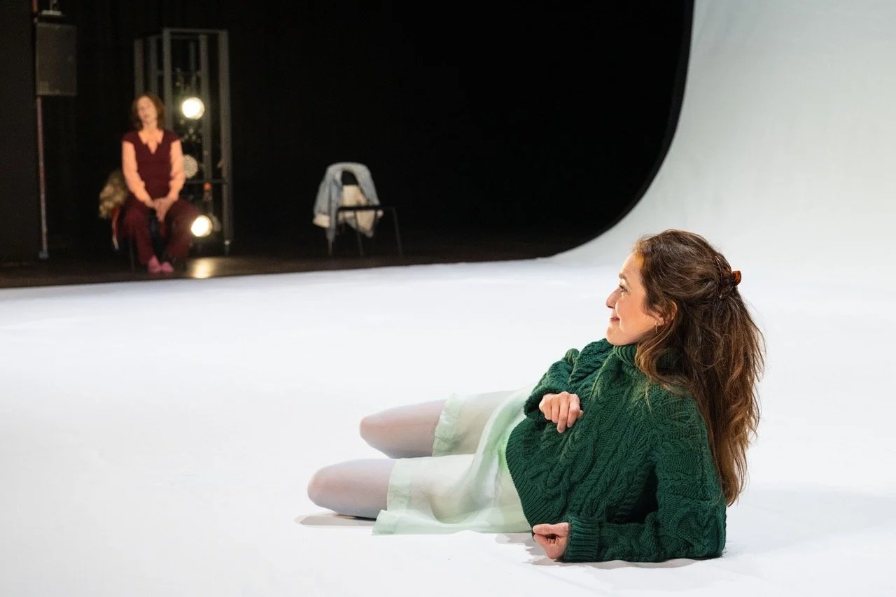 John & Gena, Wunderbaum Production.