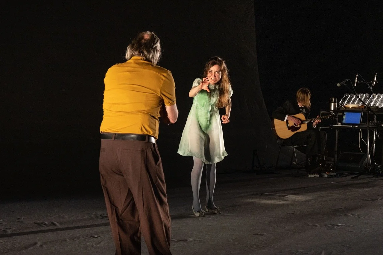 John & Gena, Wunderbaum Production.