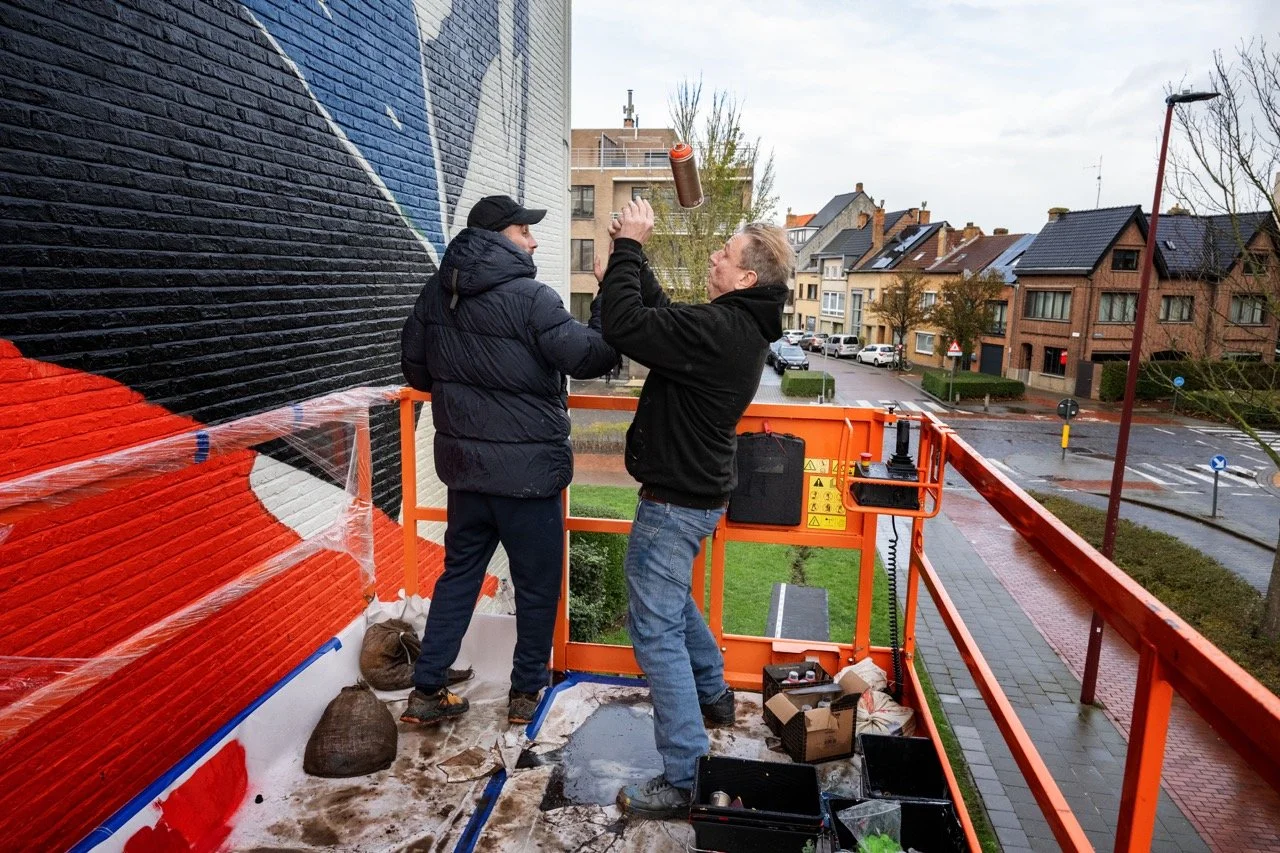 Muurschildering Matthias Schoenaerts en Koen van den Broek.
