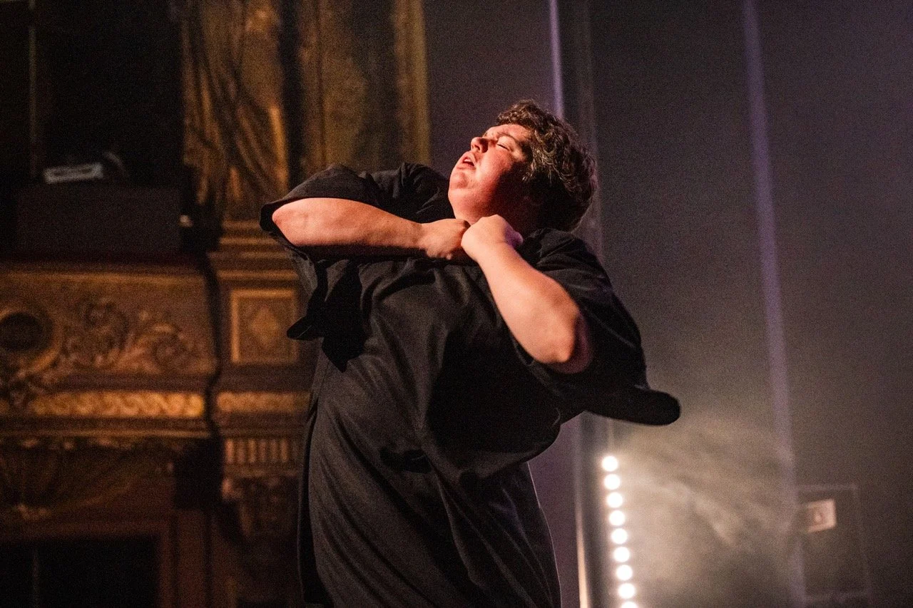 Mantike, Toneelhuis productie.