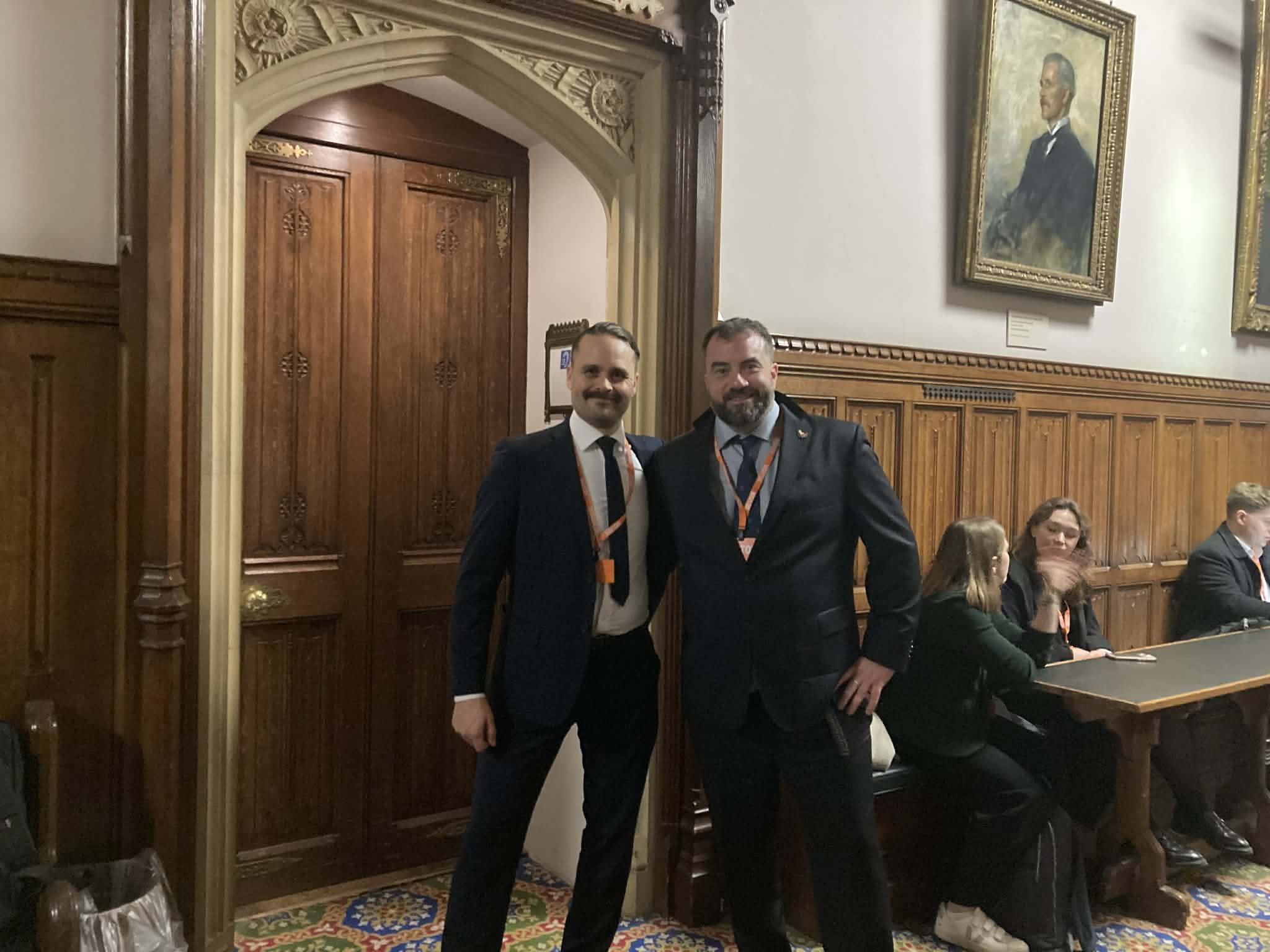 På vej ind i Westminster for at være panelvært på en konference om russisk hybridkrig. Januar, 2025.