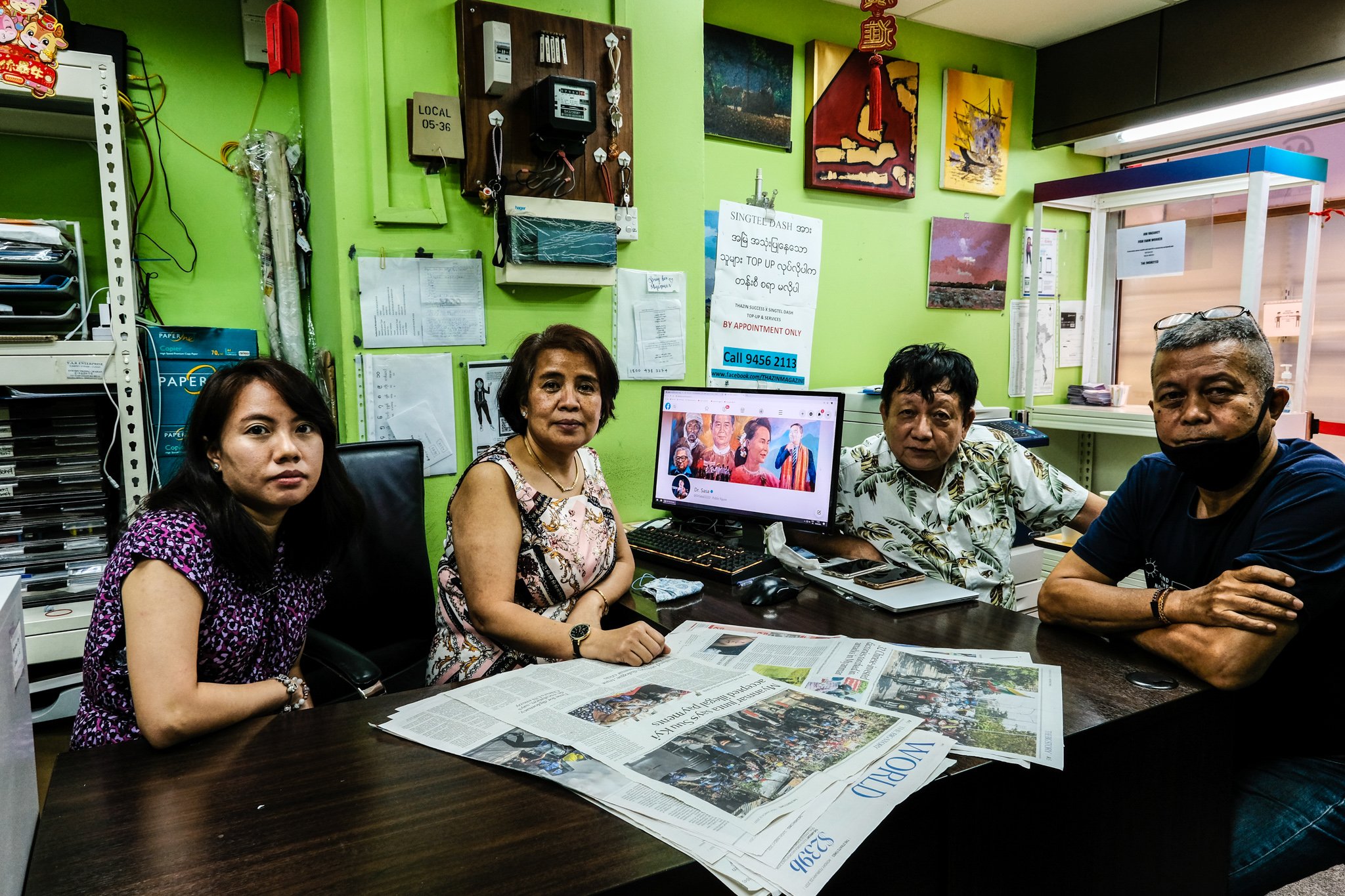 05-Thazin-left-with-her-family-and-family-friend.jpeg