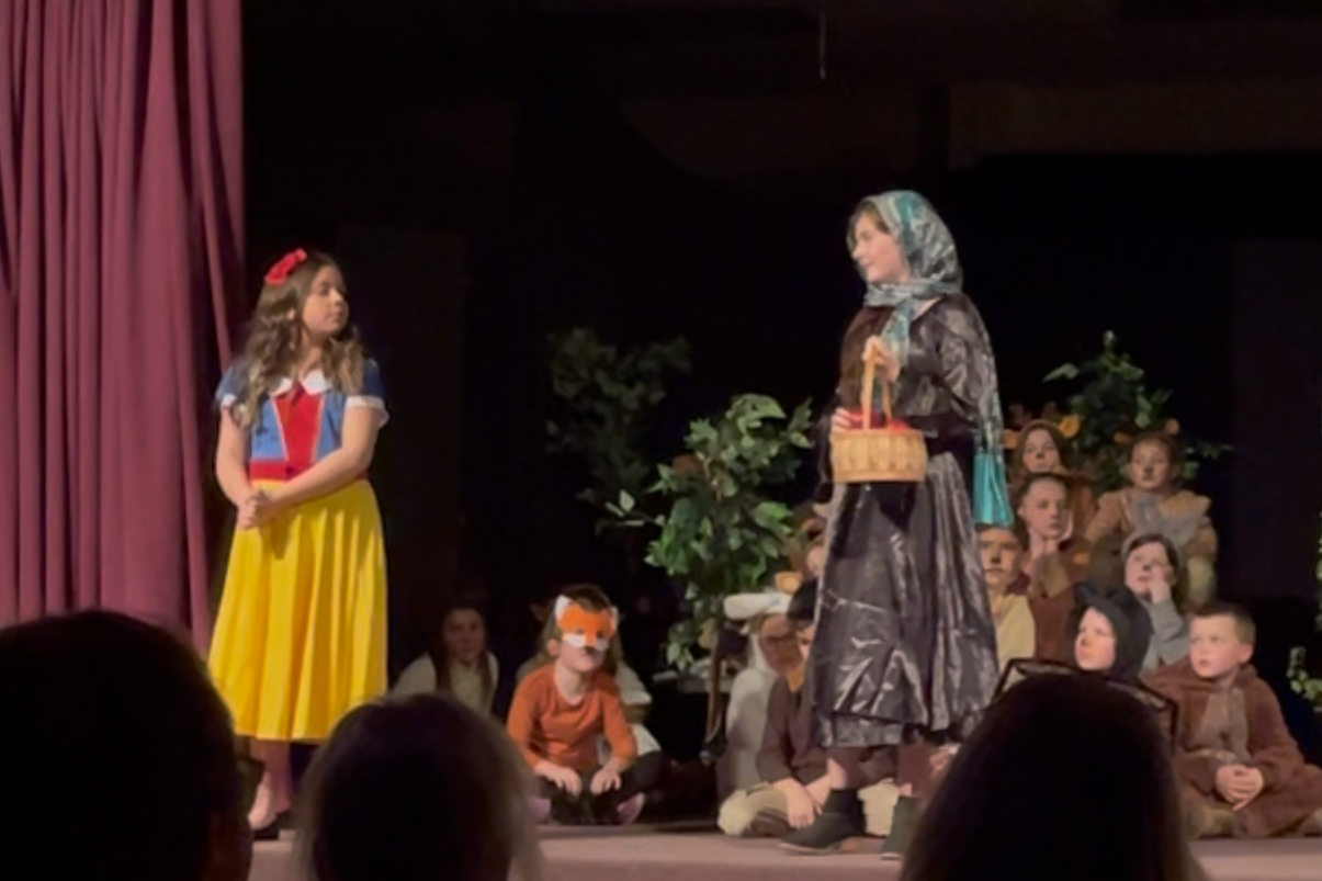 Brooke+Performing+.png