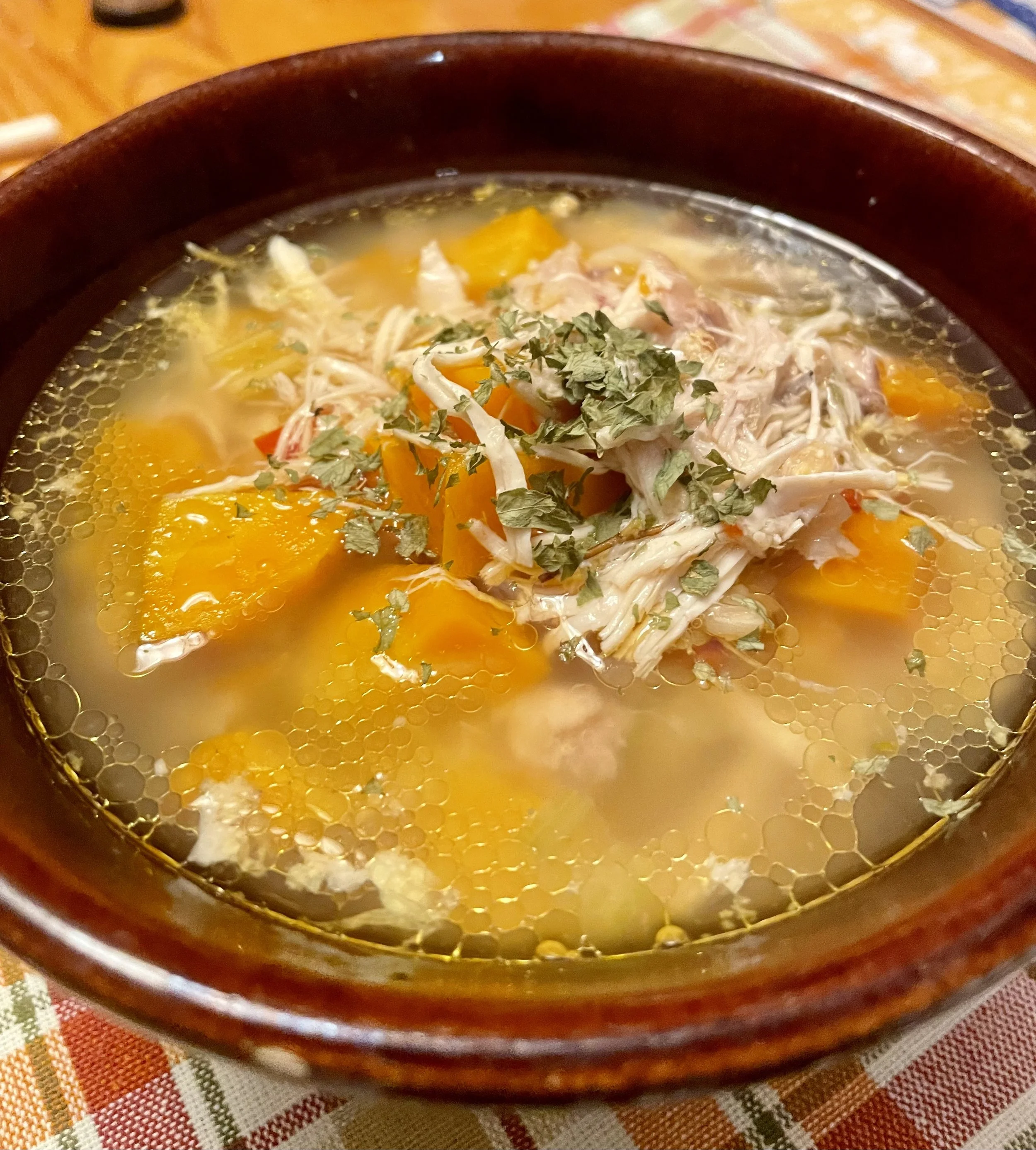 Soup bowl side view.jpeg