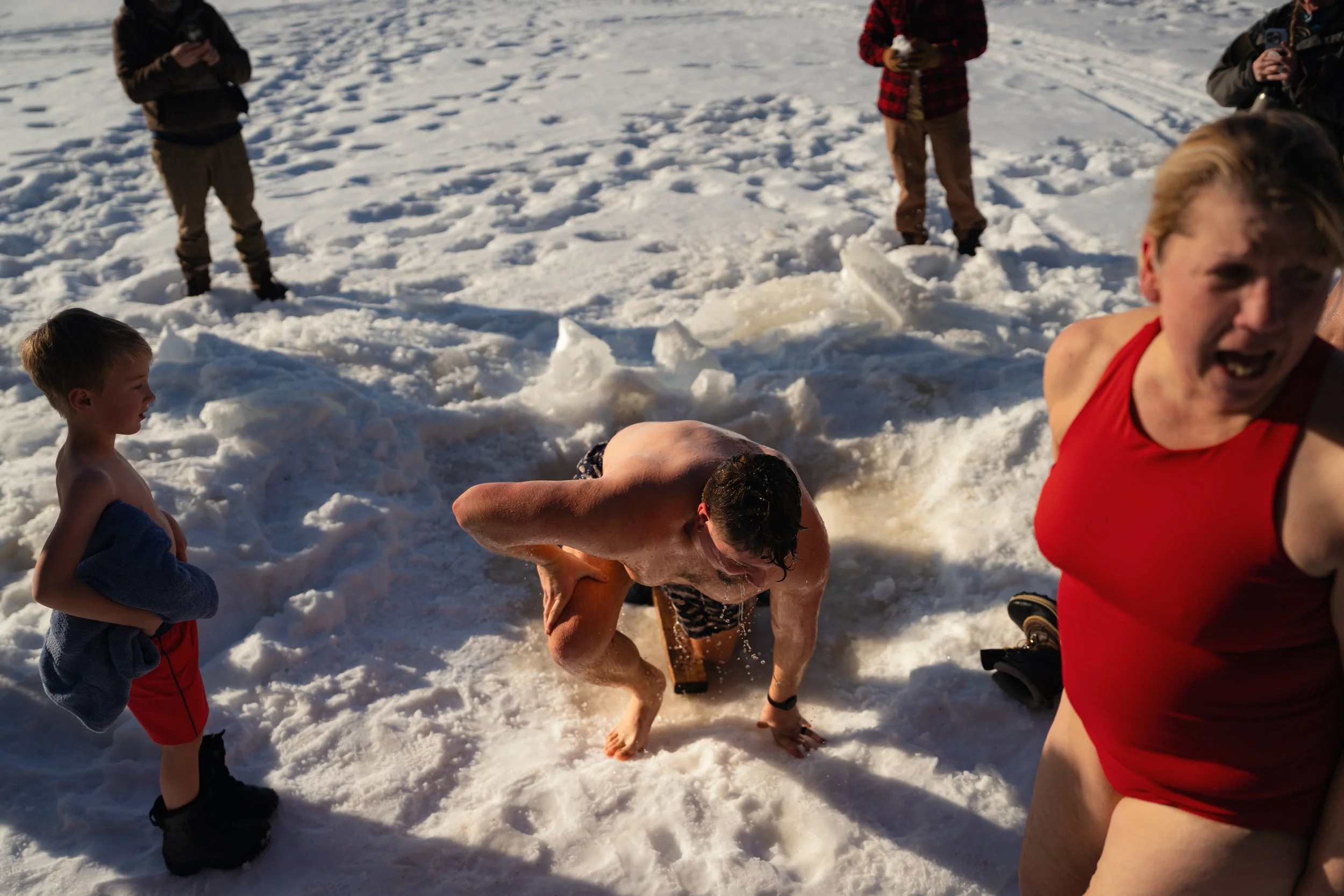 NYT_WintergreenDogsledLodge-Feature_BB208778.jpg