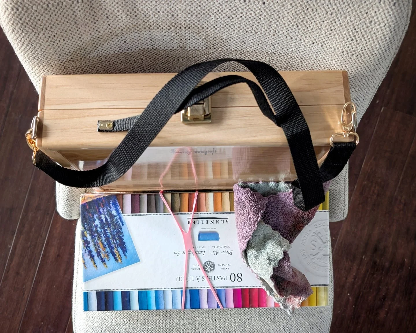 I got my plein air setup for Christmas and I haven&rsquo;t taken it outside yet. 🫣 Which feels a little like standing at the edge of a new story and not turning the page just yet.
.
This year I&rsquo;m challenging myself to paint outside at least on